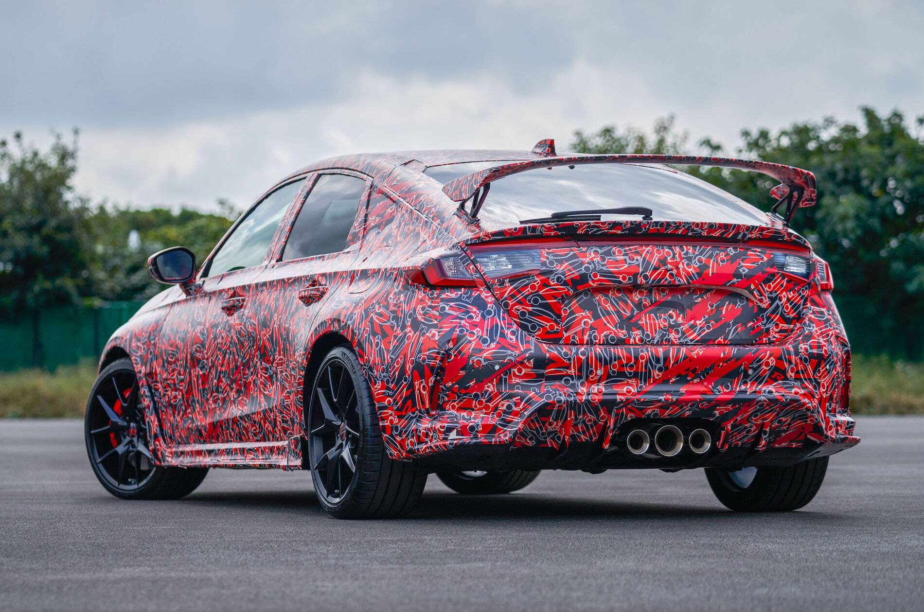 02 2023 Honda Civic Type R - Camo.jpg