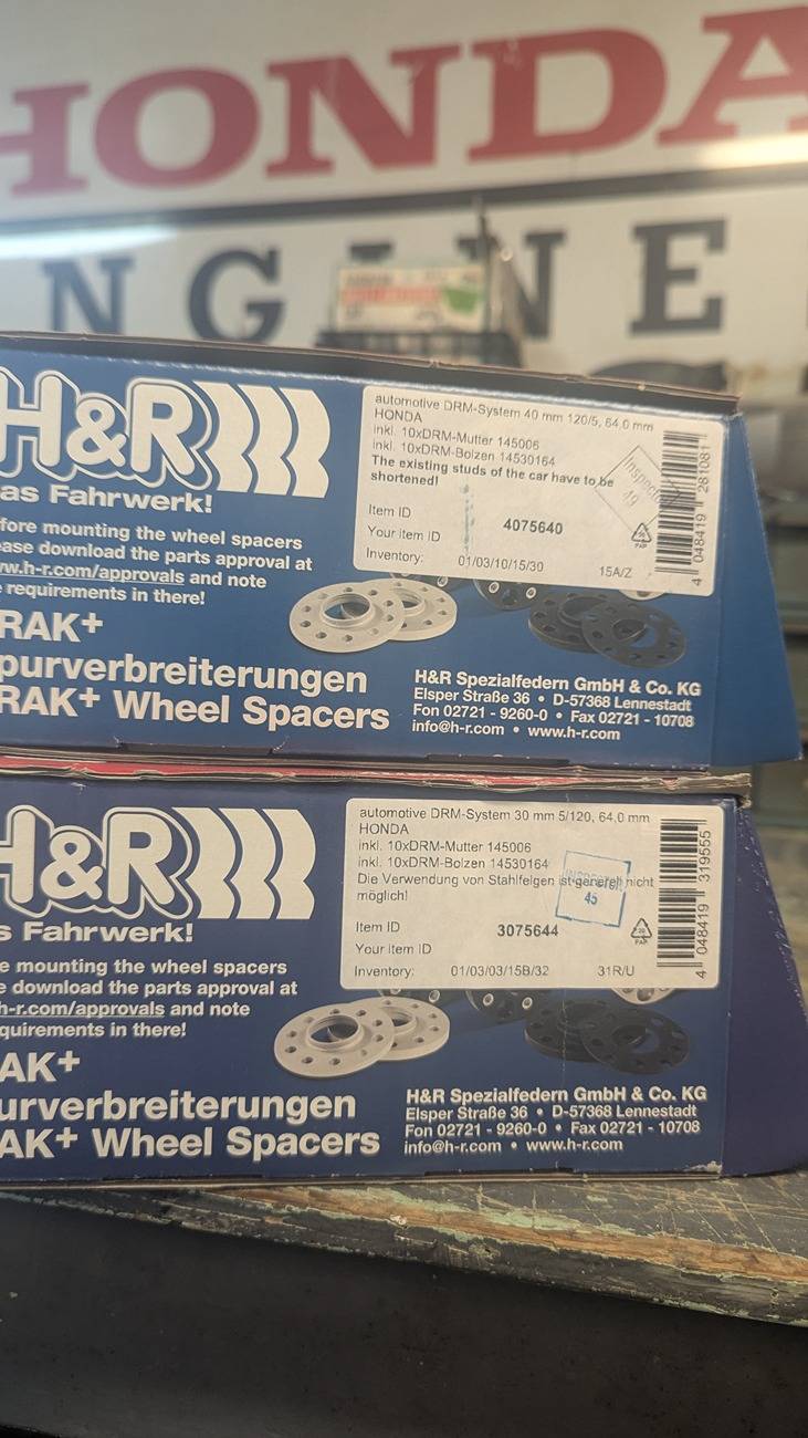 11th Gen Honda Civic Widening the Track with H&R spacers (questions) 1000002034