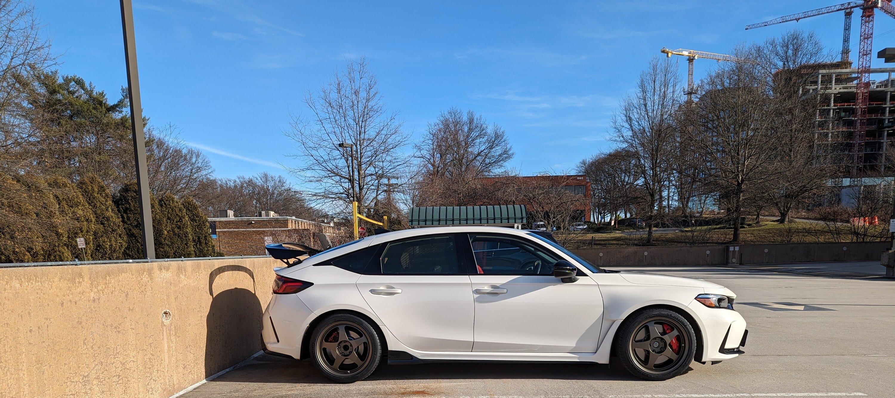 11th Gen Honda Civic Official CHAMPIONSHIP WHITE FL5 Type R Photos Thread 1000003243