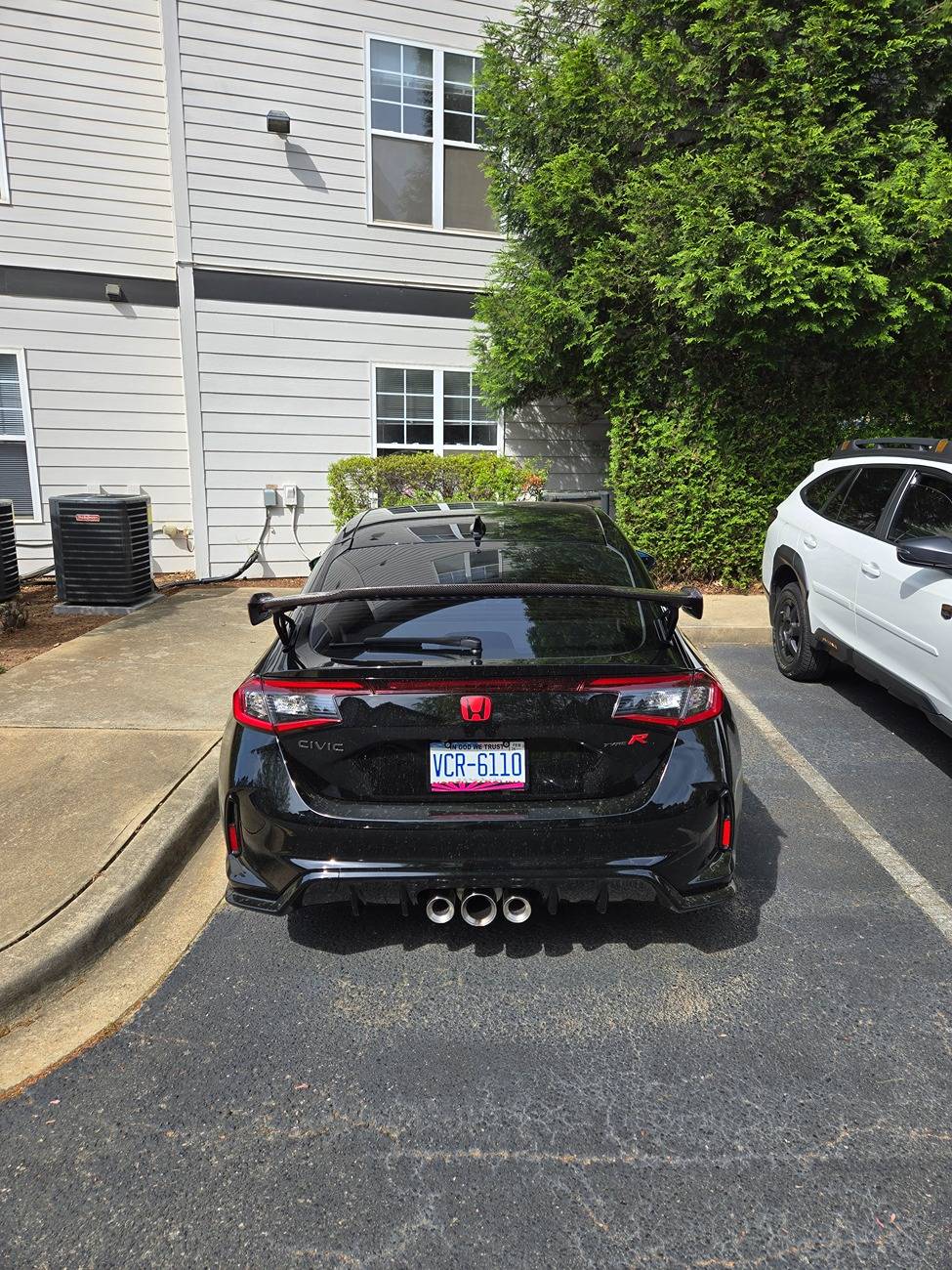 11th Gen Honda Civic Thoughts on the carbon fibre wing? 1000005179