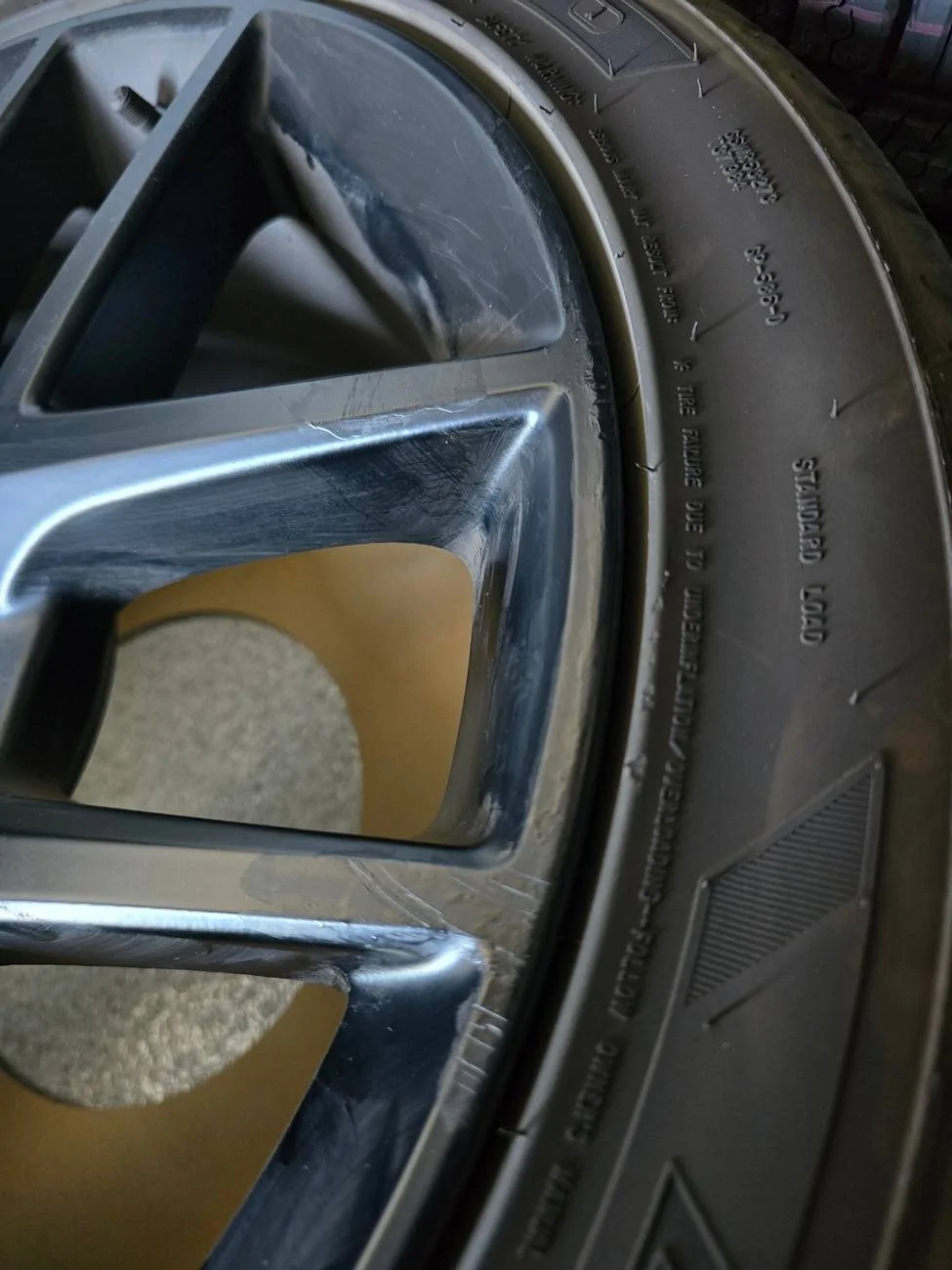 11th Gen Honda Civic [VEGAS] 2023 stock Si wheels and tires $900 1000011328