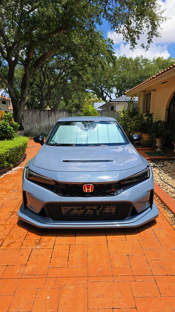 11th Gen Honda Civic Official SONIC GRAY PEARL FL5 Type R Photos Thread 1000043945