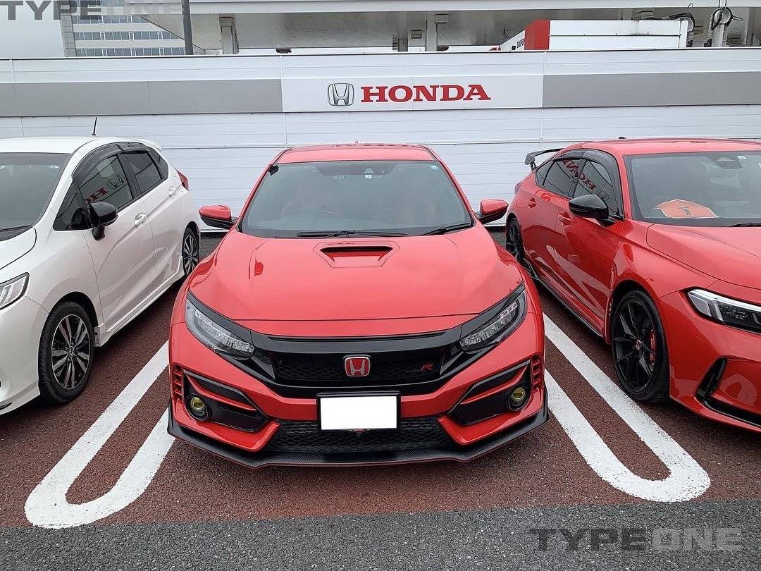 11th Gen Honda Civic Official RALLYE RED FL5 Type R Photos Thread 11883964_187578130422375_2895446174420463233_n-