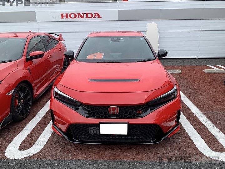 11th Gen Honda Civic Official RALLYE RED FL5 Type R Photos Thread 11893011_1747625828970177_964694353454929073_n-