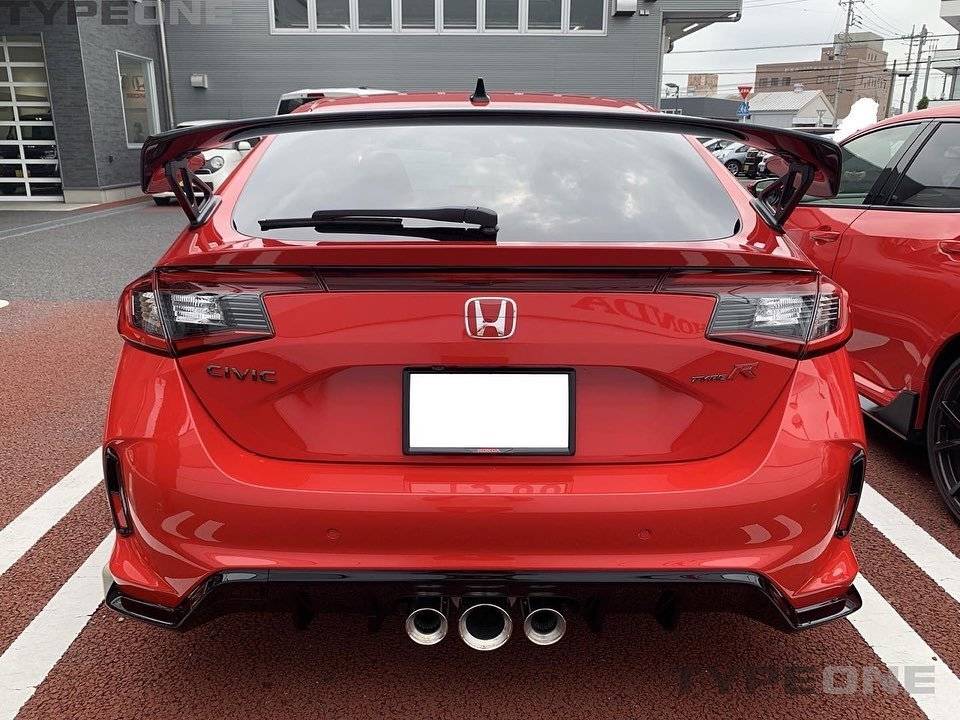 11th Gen Honda Civic Official RALLYE RED FL5 Type R Photos Thread 11894137_681439799848750_3057998117383962113_n-