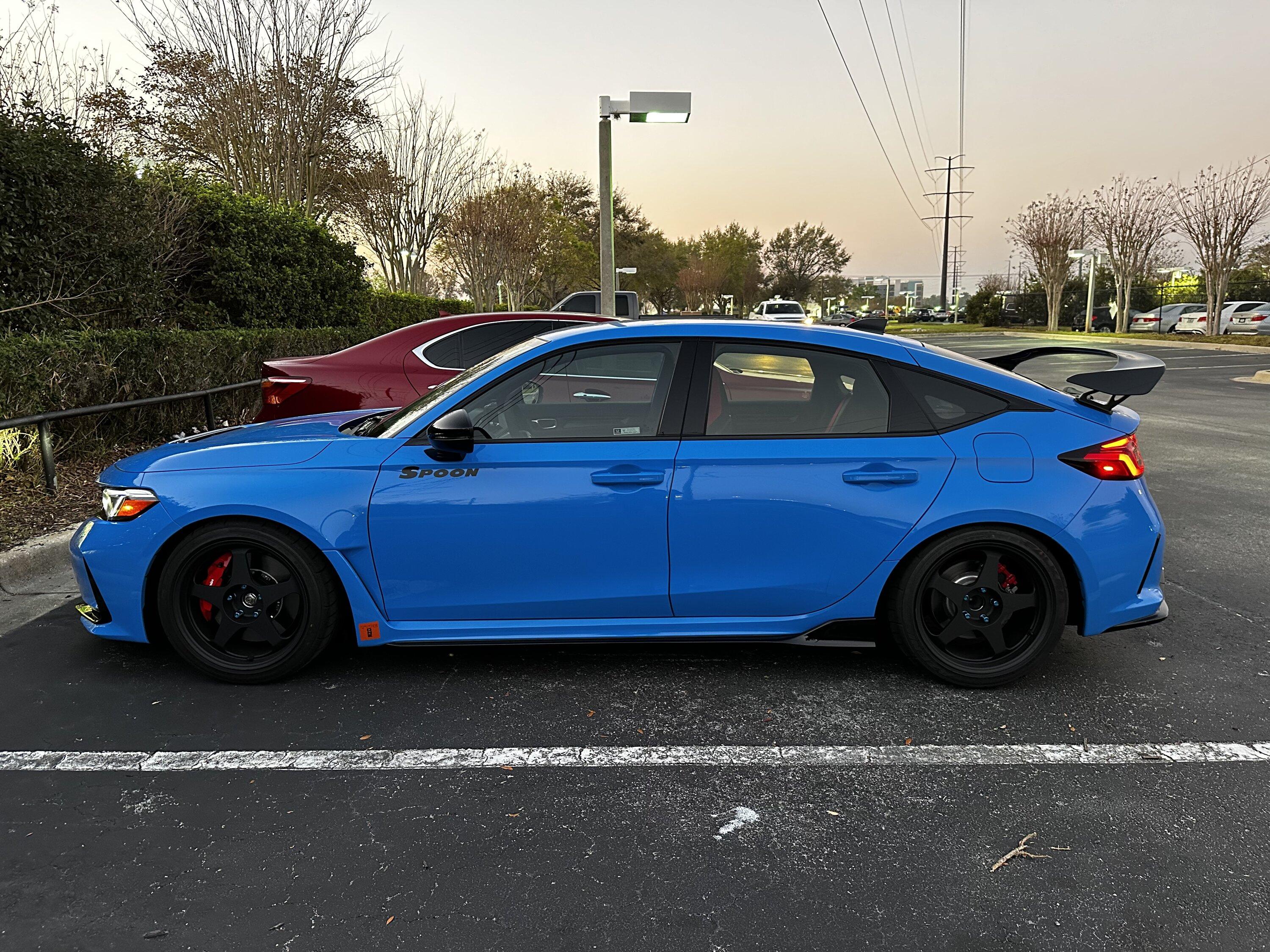 11th Gen Honda Civic Official BOOST BLUE FL5 Type R Photos Thread 11F81DE5-D2BB-4804-8025-6636E9CA062B
