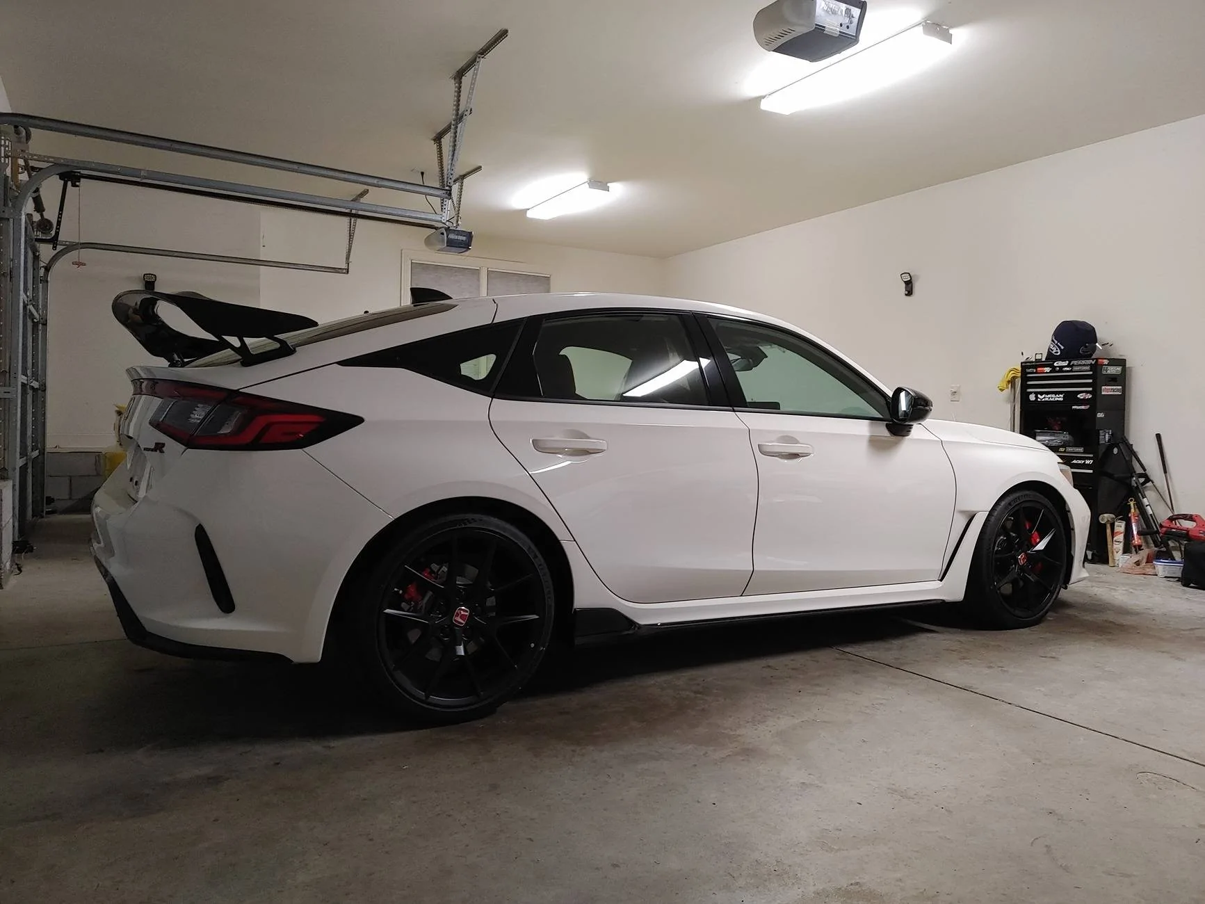 11th Gen Honda Civic Official CHAMPIONSHIP WHITE FL5 Type R Photos Thread 1227242339