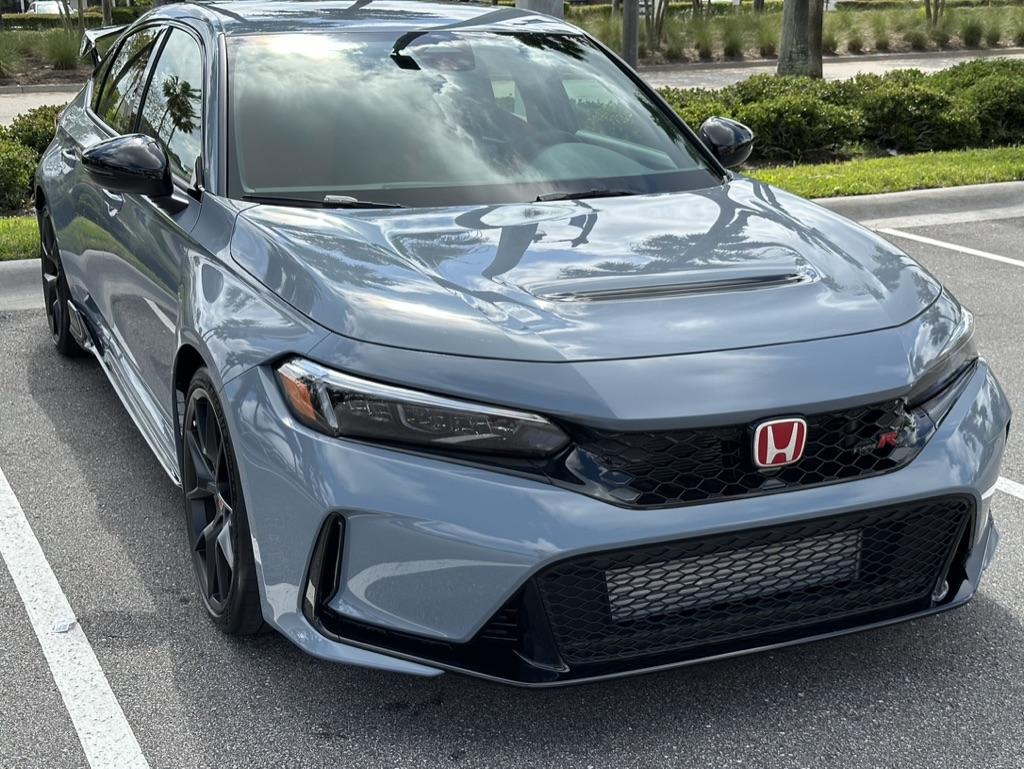 11th Gen Honda Civic 23 Honda Civic Type R SGP 122F907E-EDE7-43CD-95CB-3A56E9BA3EFC_1_105_c