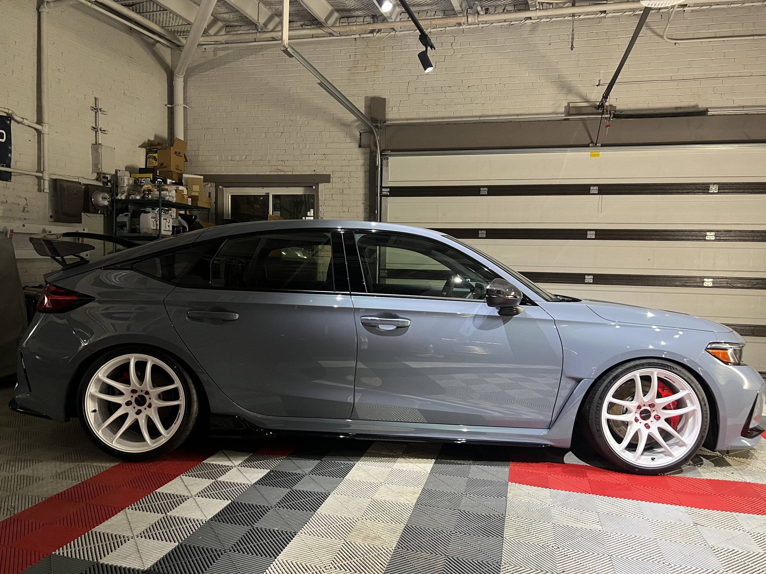 11th Gen Honda Civic Post your FL5 Civic Type R delivery pics! 🙌 📸 12D7BE6B-9CE2-4676-96E3-3BFA90BC1D66