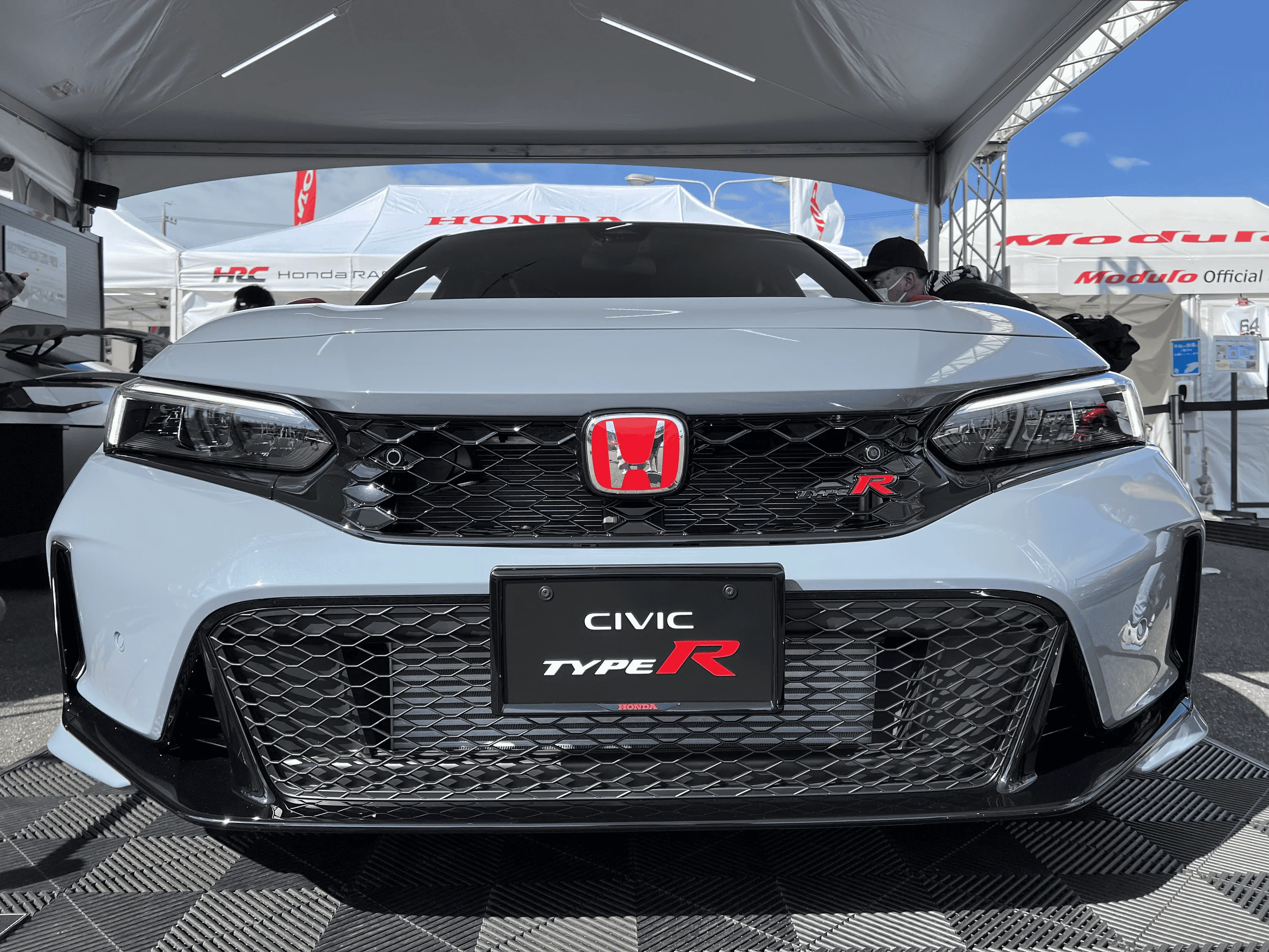 11th Gen Honda Civic Official SONIC GRAY PEARL FL5 Type R Photos Thread 1661892027200-png