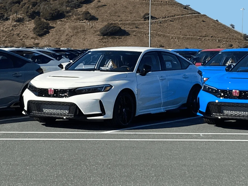 11th Gen Honda Civic Looks like US Civic Type R FL5 versions are on their way to shipping... 1664197355696