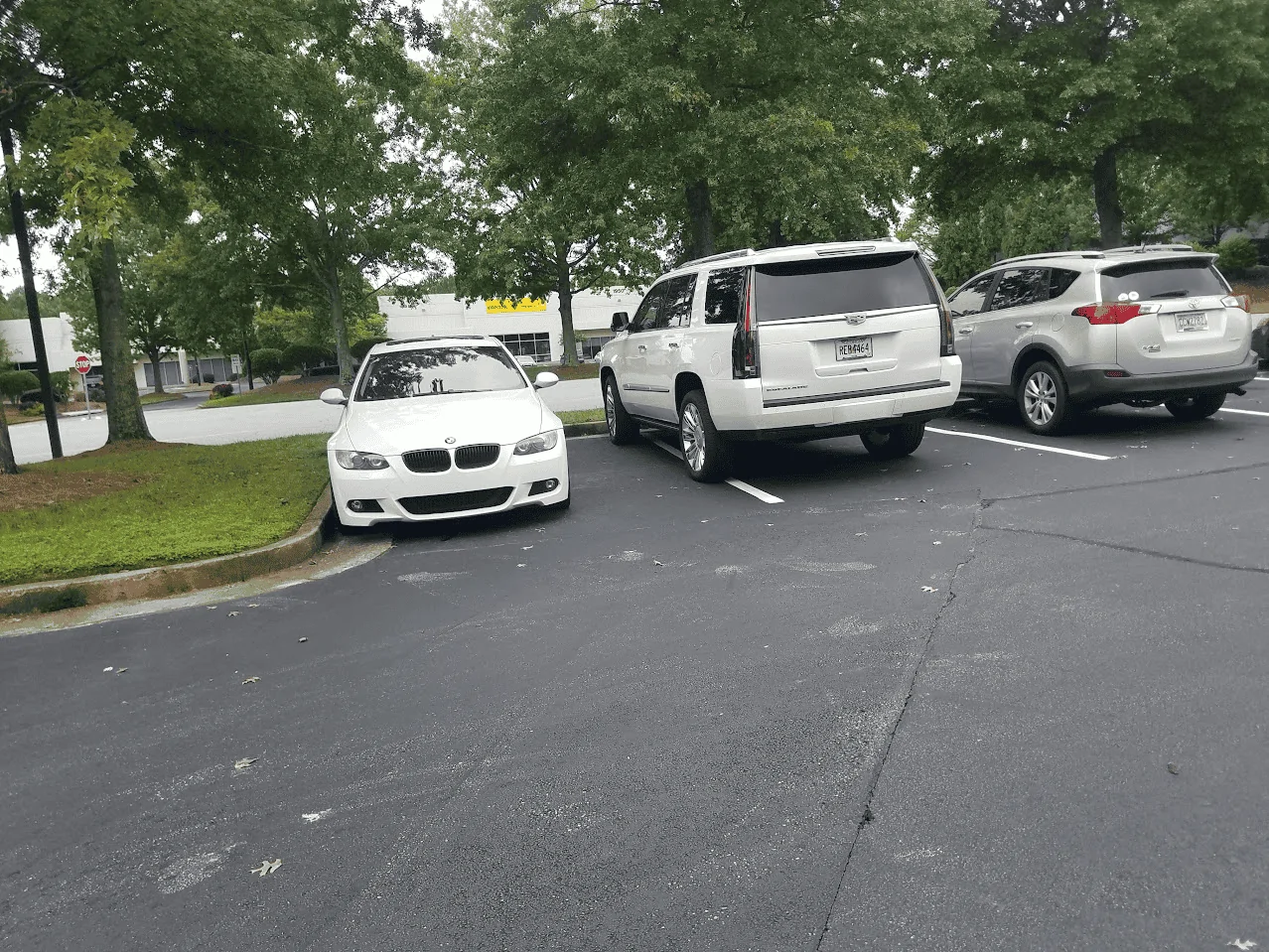 11th Gen Honda Civic How far away from other cars do you park your FL5? 1671488549099