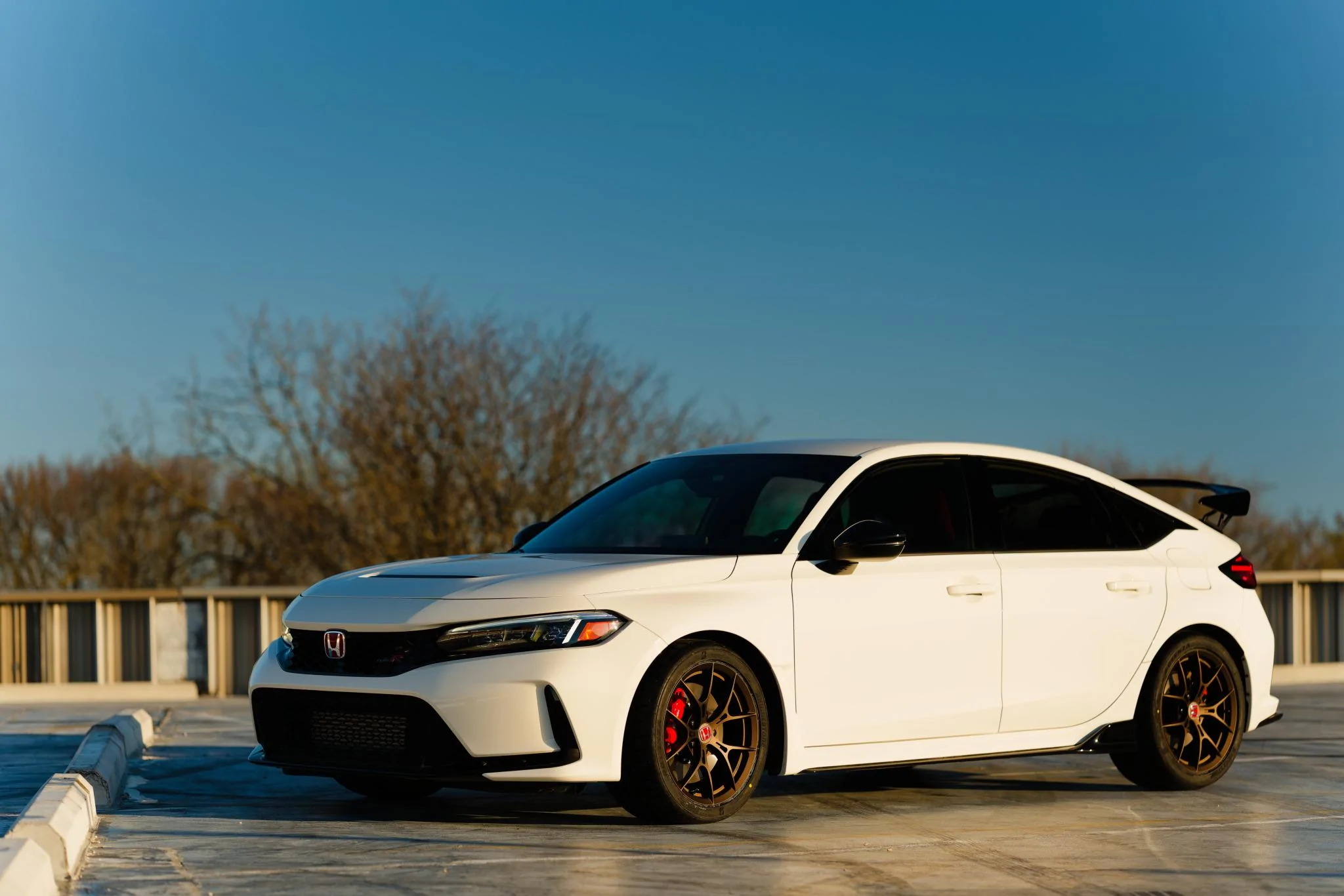 11th Gen Honda Civic Official CHAMPIONSHIP WHITE FL5 Type R Photos Thread 1713049104347-xz