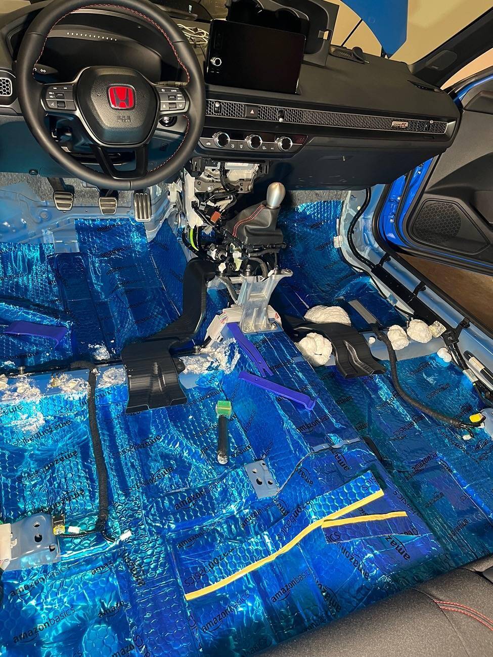 11th Gen Honda Civic Racing the FL5 Type R with all OEM spec parts on Laguna Seca 1738963236742-07