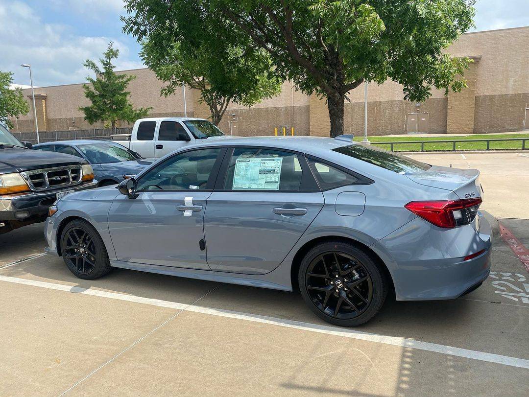 11th Gen Honda Civic Official SONIC GRAY 2022+ 11th Gen Civic & Si Thread 198462105_125801636323496_8381334407672268364_n