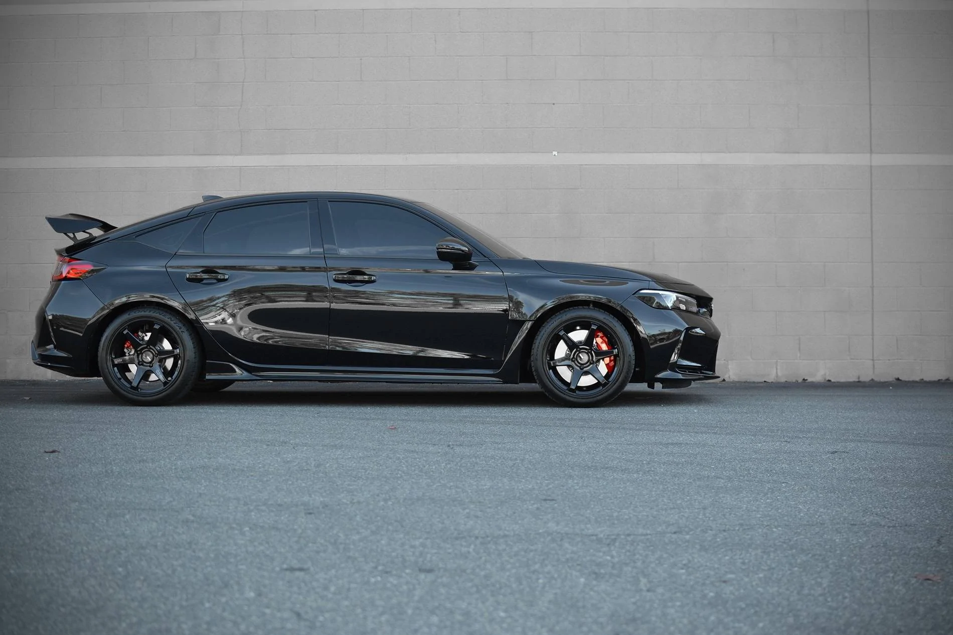 11th Gen Honda Civic Official CRYSTAL BLACK PEARL FL5 Type R Photos Thread 2