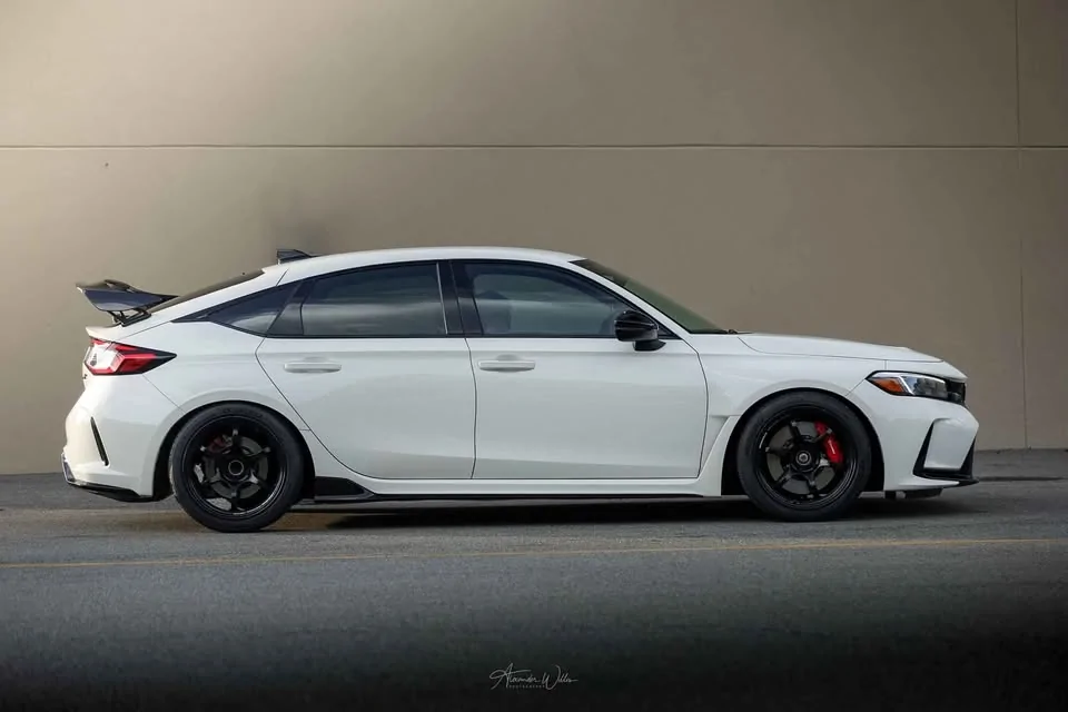 11th Gen Honda Civic SOLD: Advan RG D2 with Michelin PSAS4 2