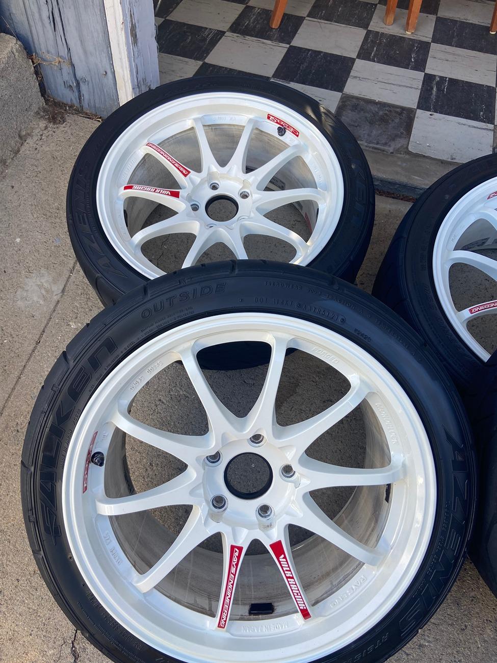 11th Gen Honda Civic [SOLD] 2 Wheels dismounted.JPG