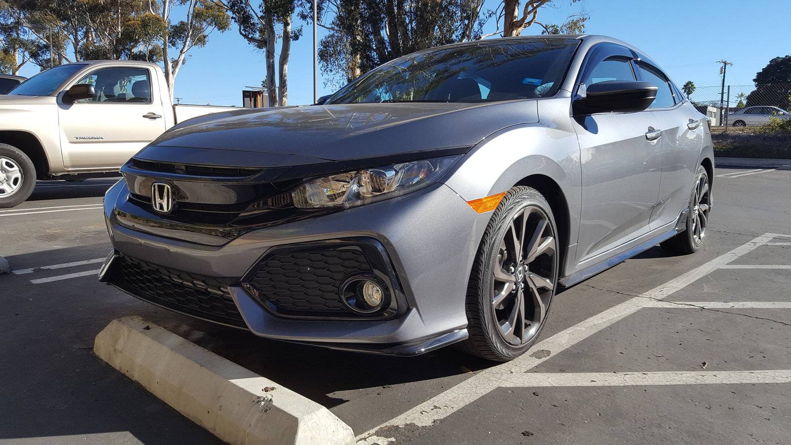 11th Gen Honda Civic Civic Hatchback Side Window Visors / Rain Deflectors 20181215_094521