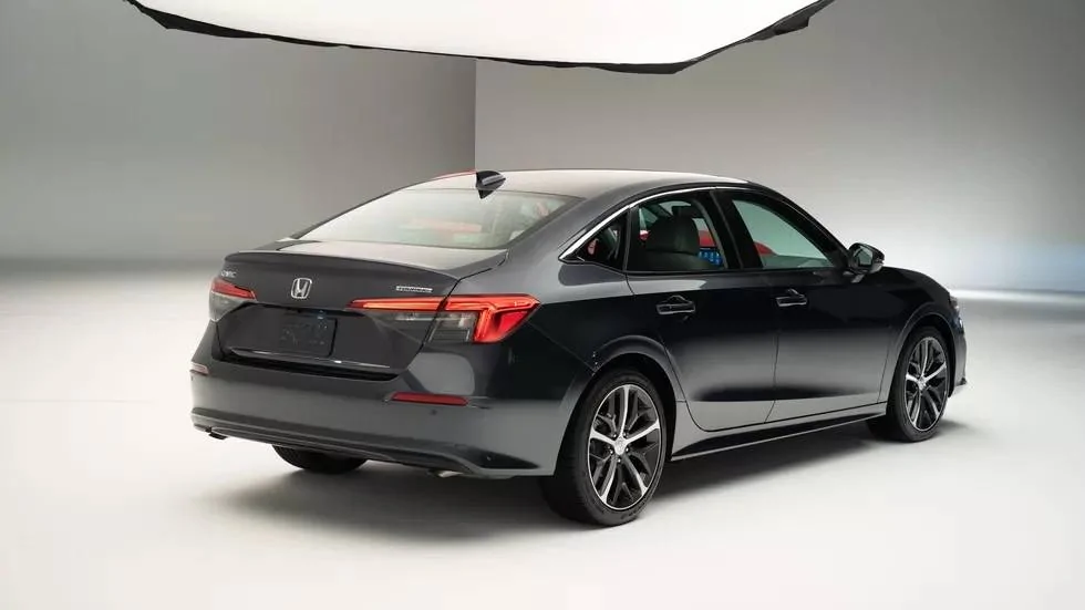 11th Gen Honda Civic Official METEORITE GRAY METALLIC 2022+ 11th Gen Civic & Si Thread 2022-civic-sport-touring-meteor-grey-metallic-12