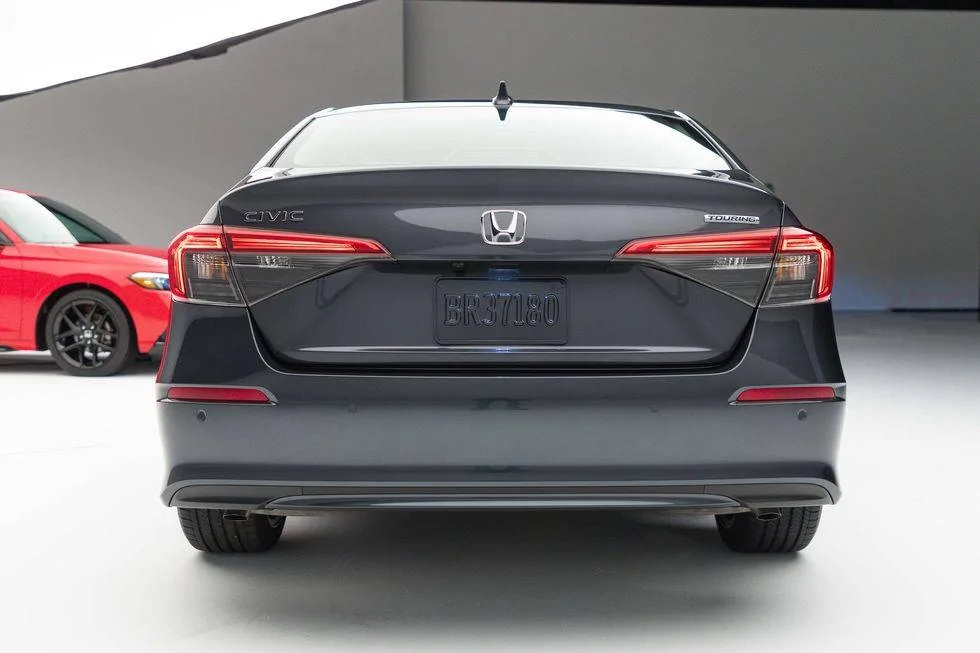 11th Gen Honda Civic Official METEORITE GRAY METALLIC 2022+ 11th Gen Civic & Si Thread 2022-civic-sport-touring-meteor-grey-metallic-4