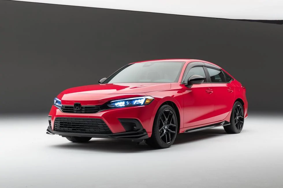 11th Gen Honda Civic Official RALLYE RED 2022+ 11th Gen Civic & Si Thread 2022-civic-sport-touring-rallye-red-4