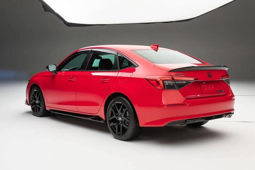 11th Gen Honda Civic Official RALLYE RED 2022+ 11th Gen Civic & Si Thread 2022-civic-sport-touring-rallye-red-5