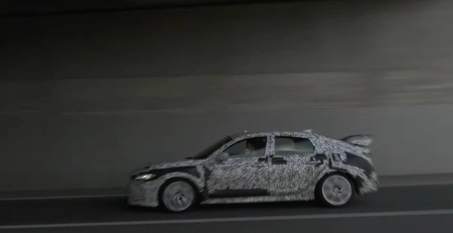 11th Gen Honda Civic Video: New Civic Type R Spied Road Testing in Germany 2022-civic-type-r-3-png.3973