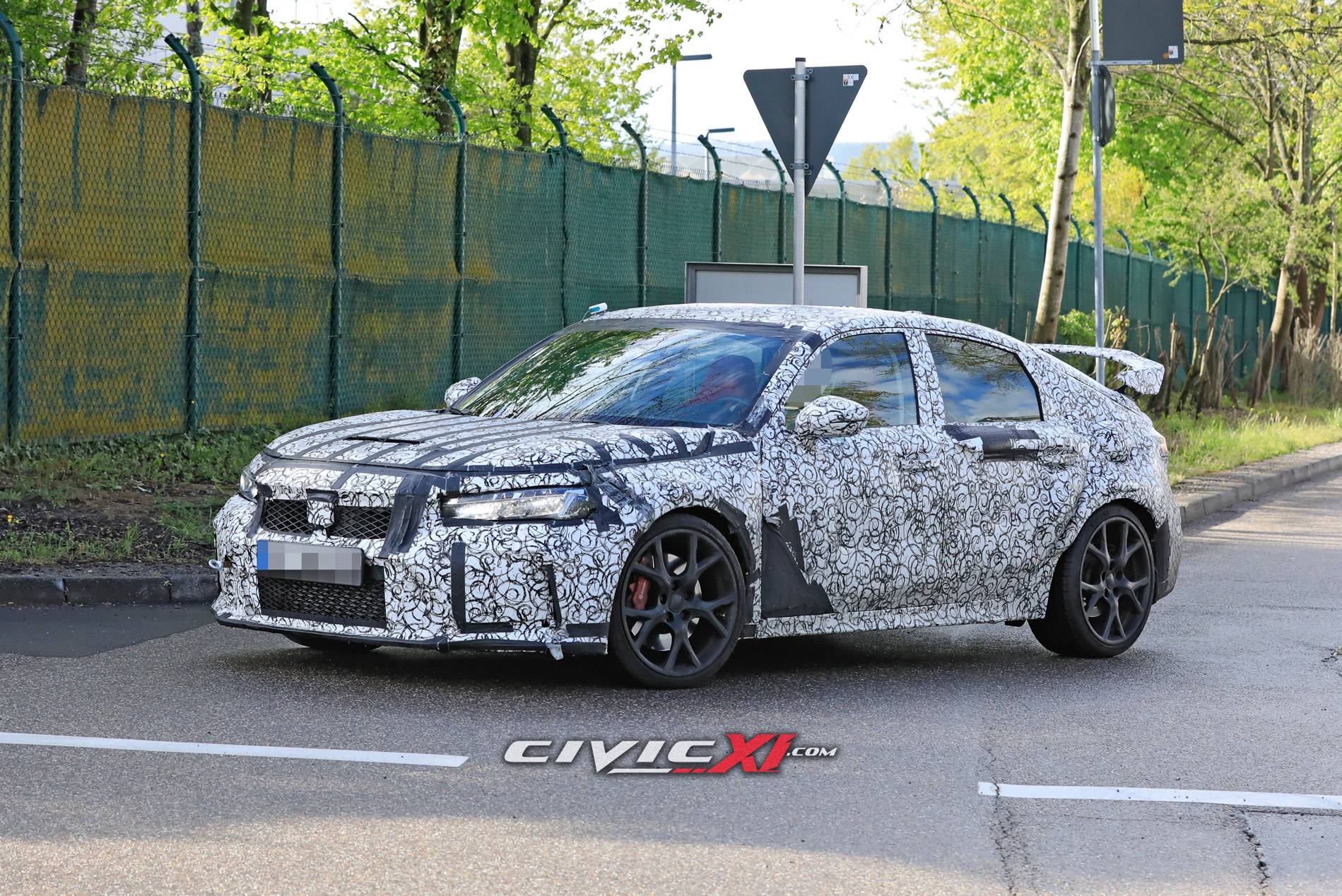 11th Gen Honda Civic 2022 Civic Type R Spied in Best Looks Yet! ? 2022 Civic Type R Hatchback Spied 6