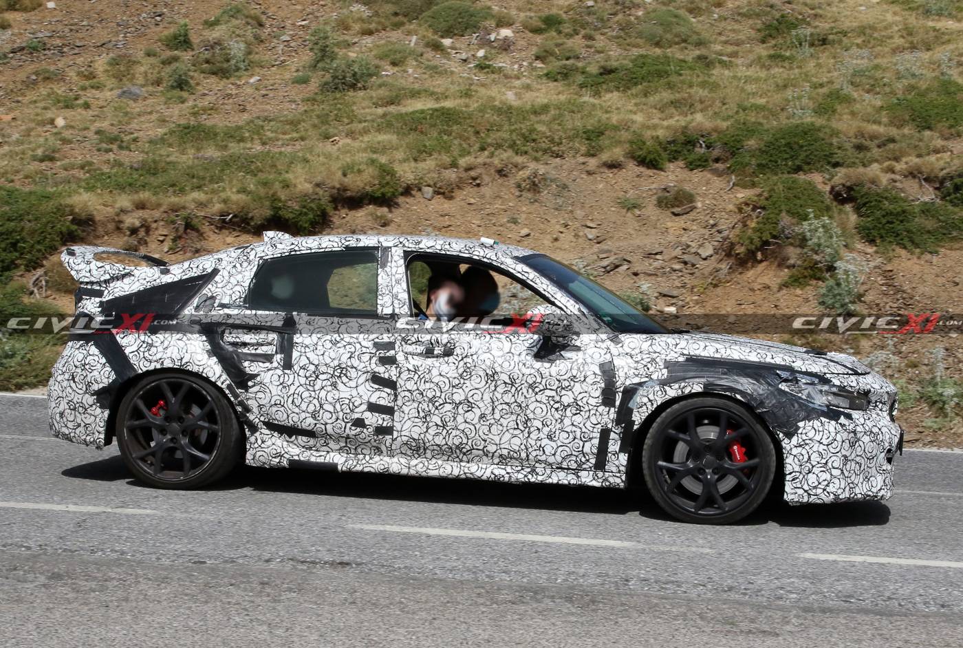 11th Gen Honda Civic Next Civic Type R Spied Testing in Southern Europe 2022-civic-type-r-testing-europe-25