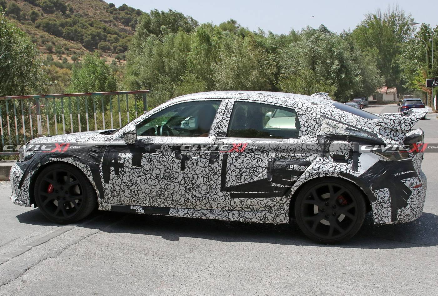 11th Gen Honda Civic Next Civic Type R Spied Testing in Southern Europe 2022-civic-type-r-testing-europe-6