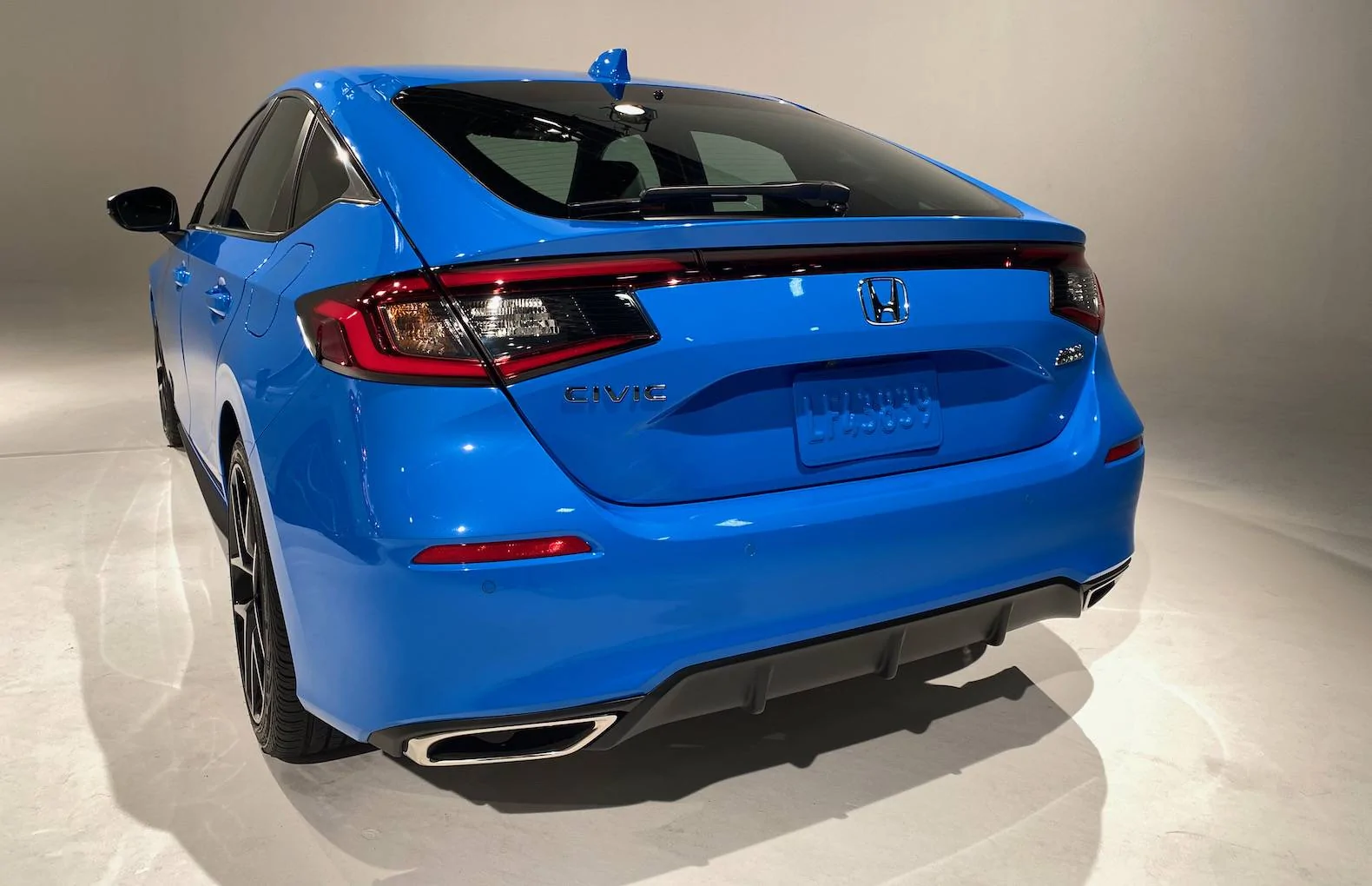 11th Gen Honda Civic In-Studio Look at 2022 Civic Hatchback & Versus Sedan 2022-Honda-Civic-Hatchback-000
