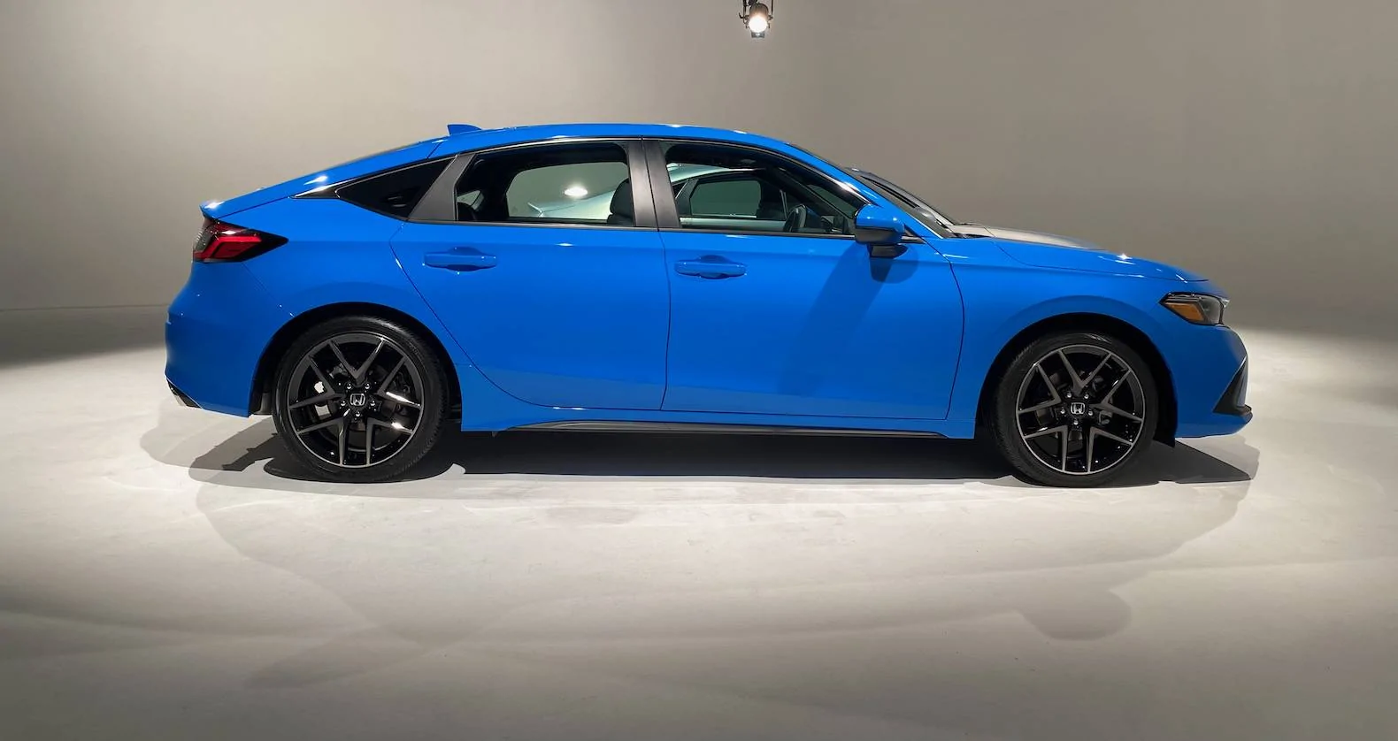 11th Gen Honda Civic In-Studio Look at 2022 Civic Hatchback & Versus Sedan 2022-Honda-Civic-Hatchback-009