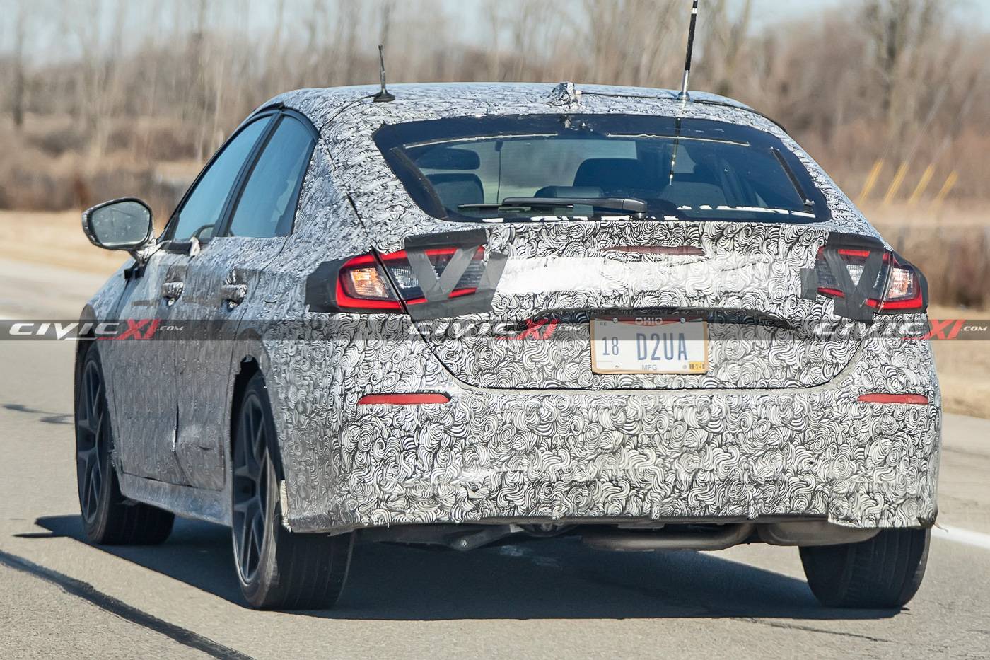 11th Gen Honda Civic 2022 Civic Hatchback Spied Again With New Wheels, Less Camo 2022-honda-civic-hatchback-6