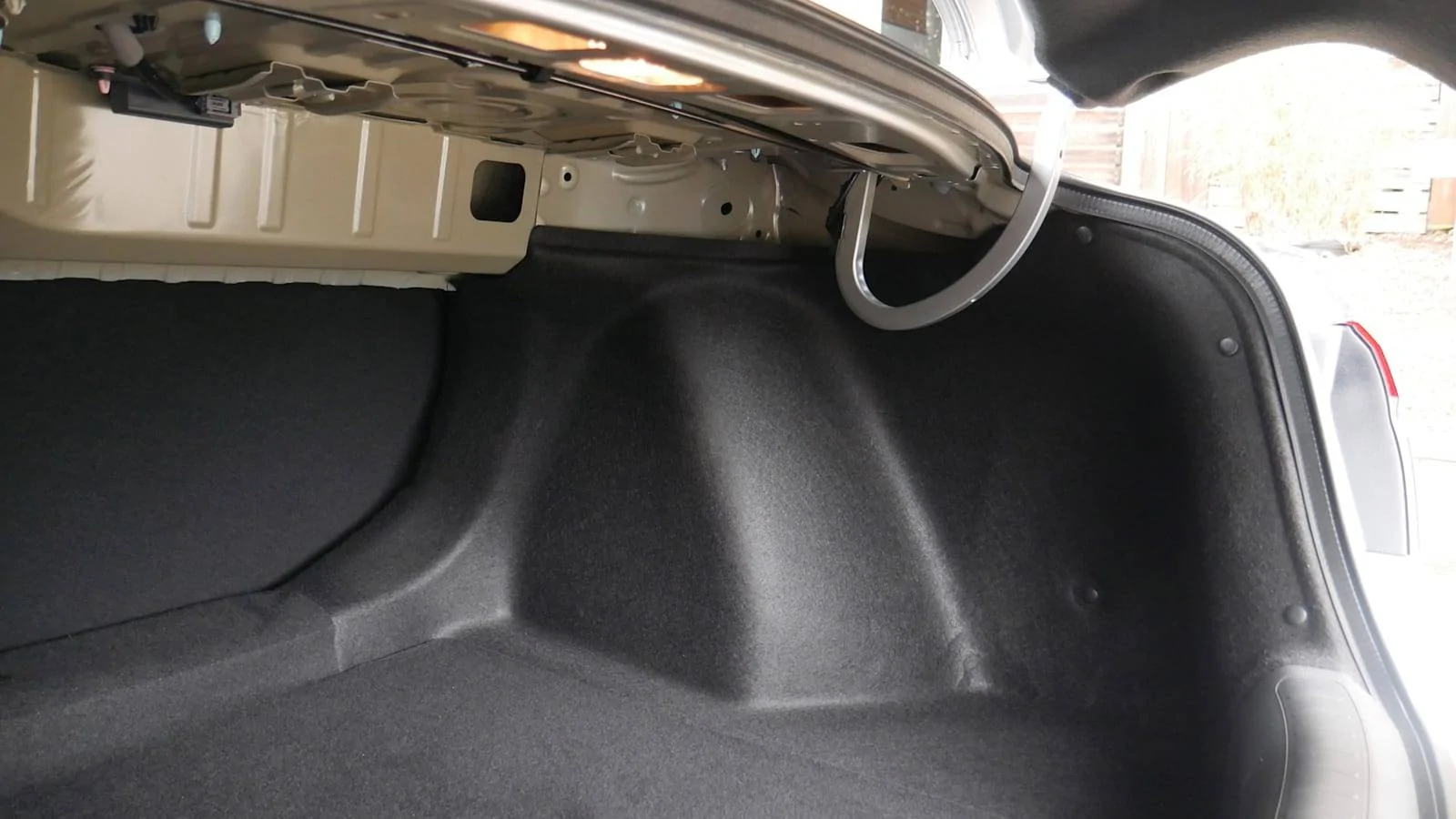 11th Gen Honda Civic 2022 Civic Luggage Capacity Test Shows Midsize Sedan Capability 2022-Honda-Civic-Luggage-Test-trunk-hing