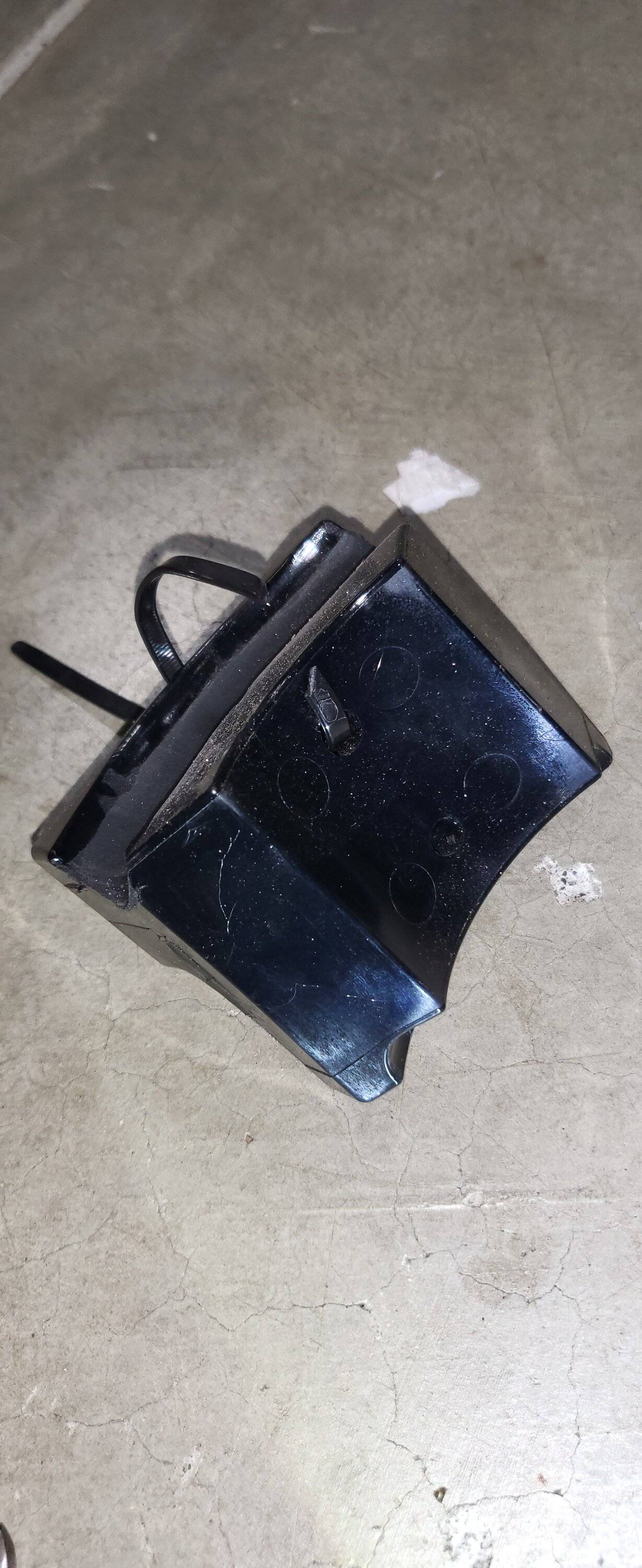 11th Gen Honda Civic Here's how to remove shipping blocks from FL5 Type R (my dealer forgot to remove them at delivery) 20221115_202855