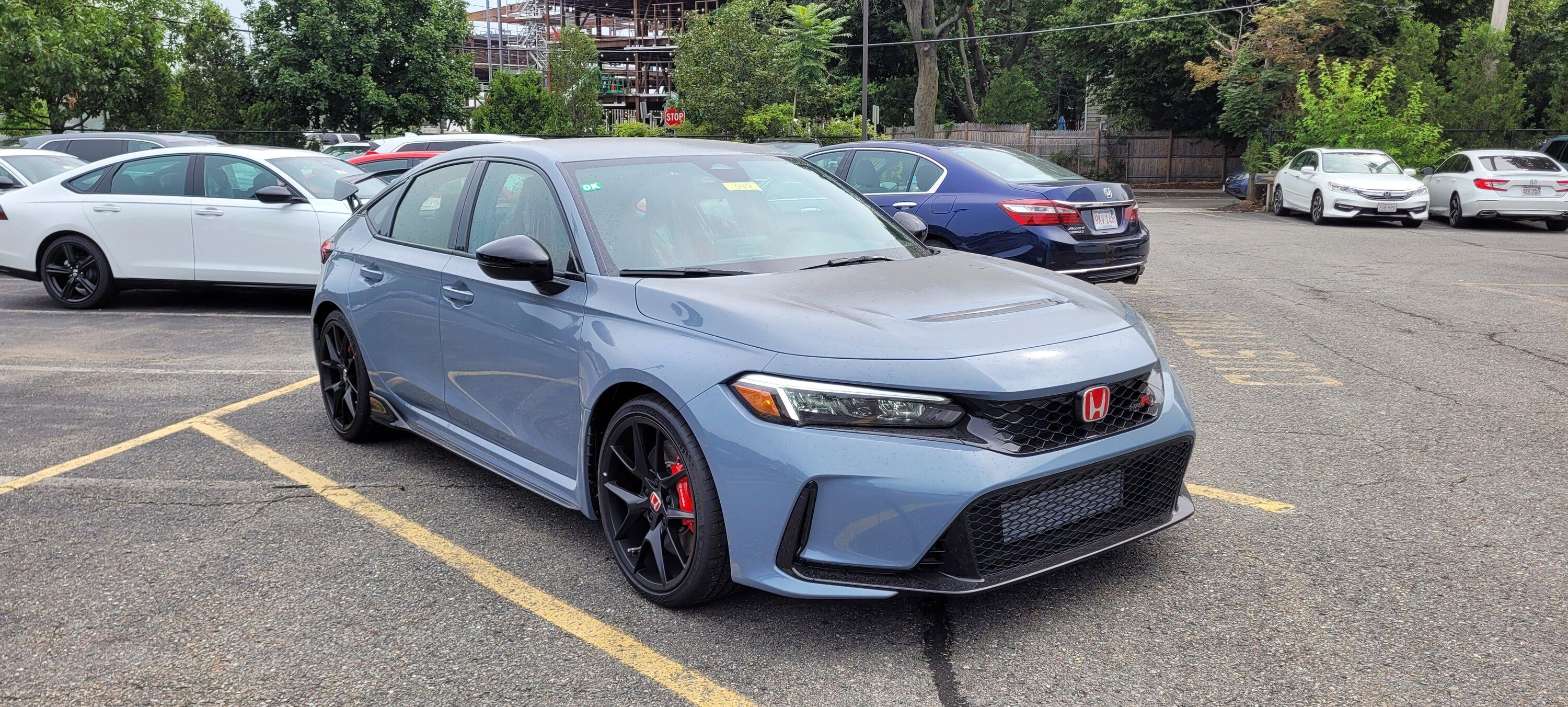 11th Gen Honda Civic Post your FL5 Civic Type R delivery pics! 🙌 📸 2023-08-07 09.39.41