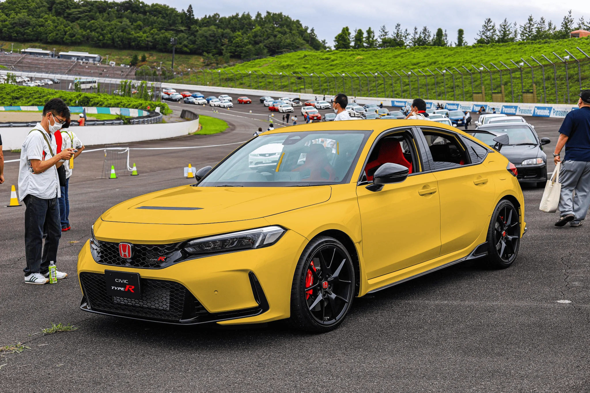 11th Gen Honda Civic In the Mood for Love - FL5 Colors Mockups: Blue, Green, Gray, Orange, Yellow 2023 Civic Type R FL5 Yello