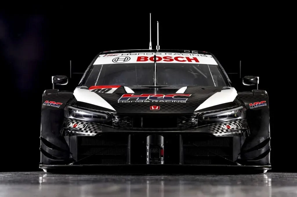 11th Gen Honda Civic Civic Type R-GT Revealed for Japan's Super GT Series (GT500 Class) 2023-honda-civic-type-r-gt-race-car-for-super-gt-series_100891927_l