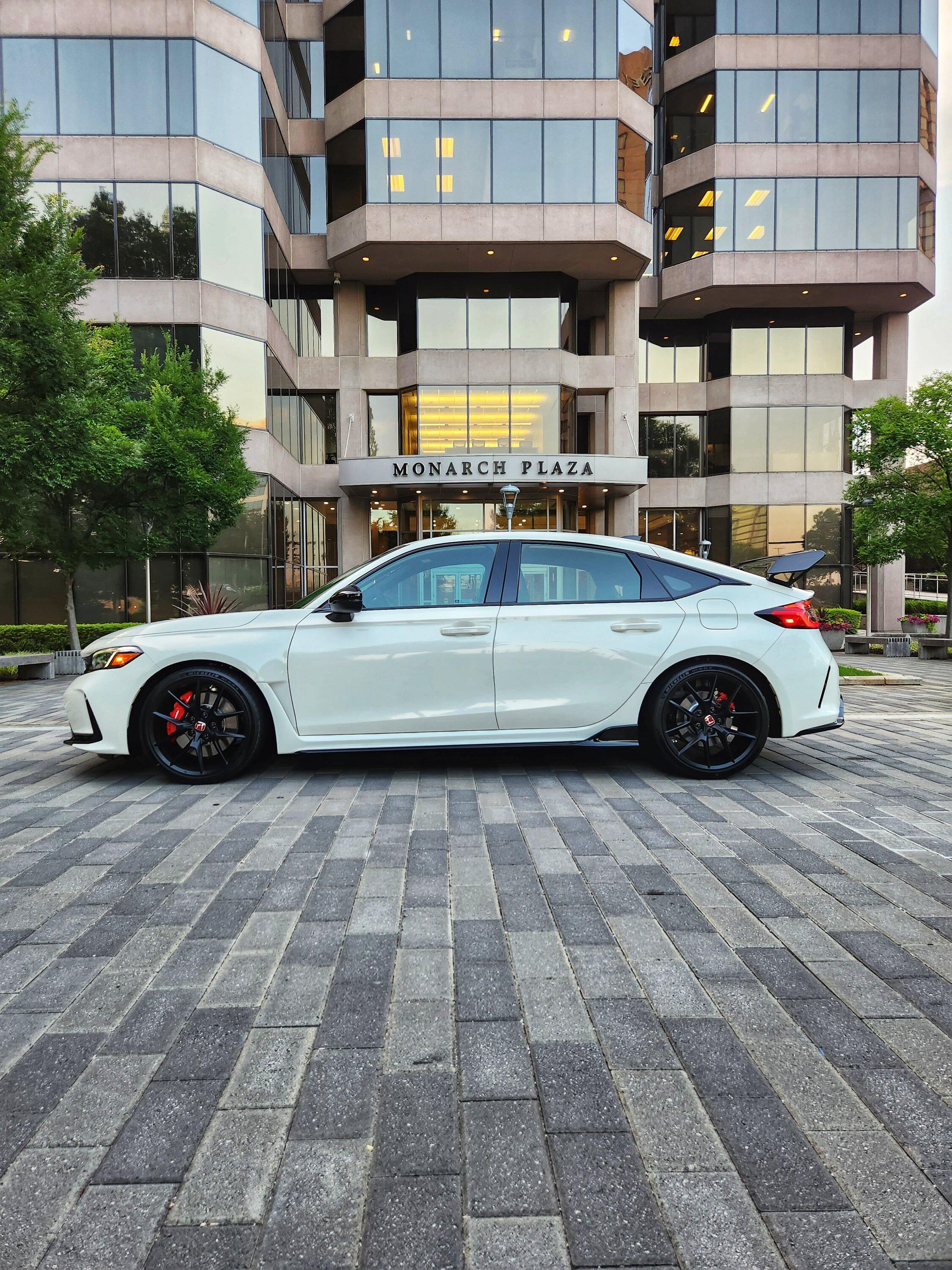 11th Gen Honda Civic Official CHAMPIONSHIP WHITE FL5 Type R Photos Thread 20230603_202132_edited