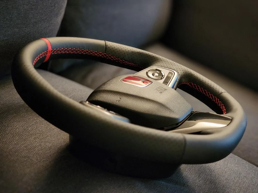 11th Gen Honda Civic Armrest Issue, burnt?? 20230615_140805
