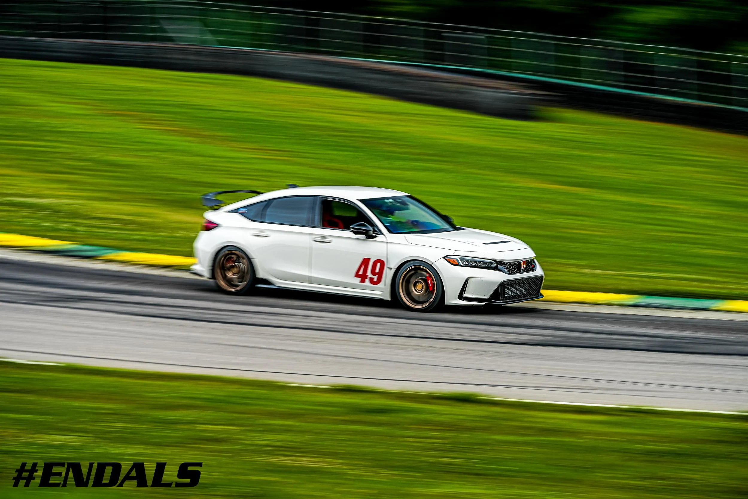 11th Gen Honda Civic Official CHAMPIONSHIP WHITE FL5 Type R Photos Thread 202307010952-A1_00586