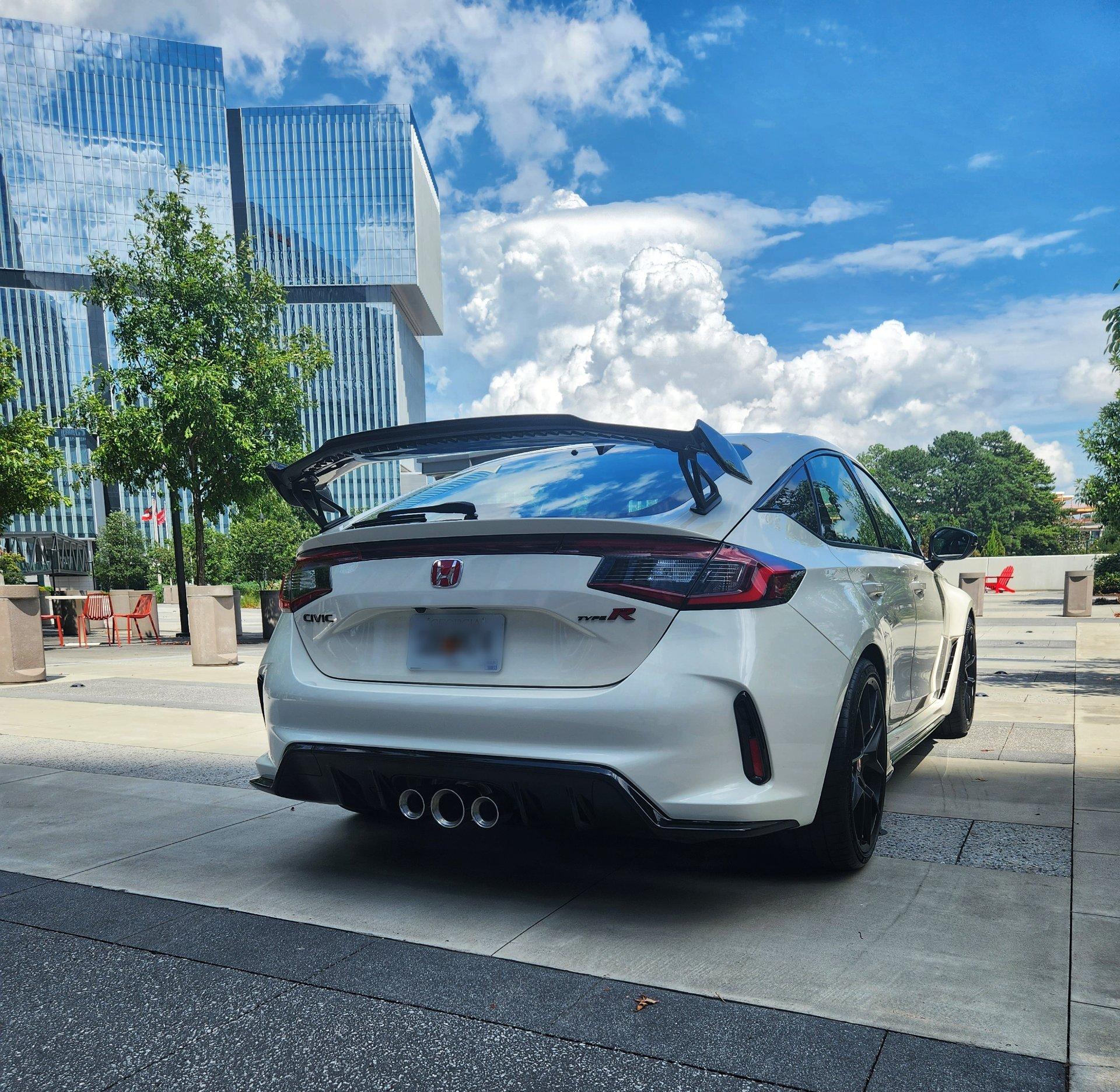 11th Gen Honda Civic Official CHAMPIONSHIP WHITE FL5 Type R Photos Thread 20230715_154906_edited