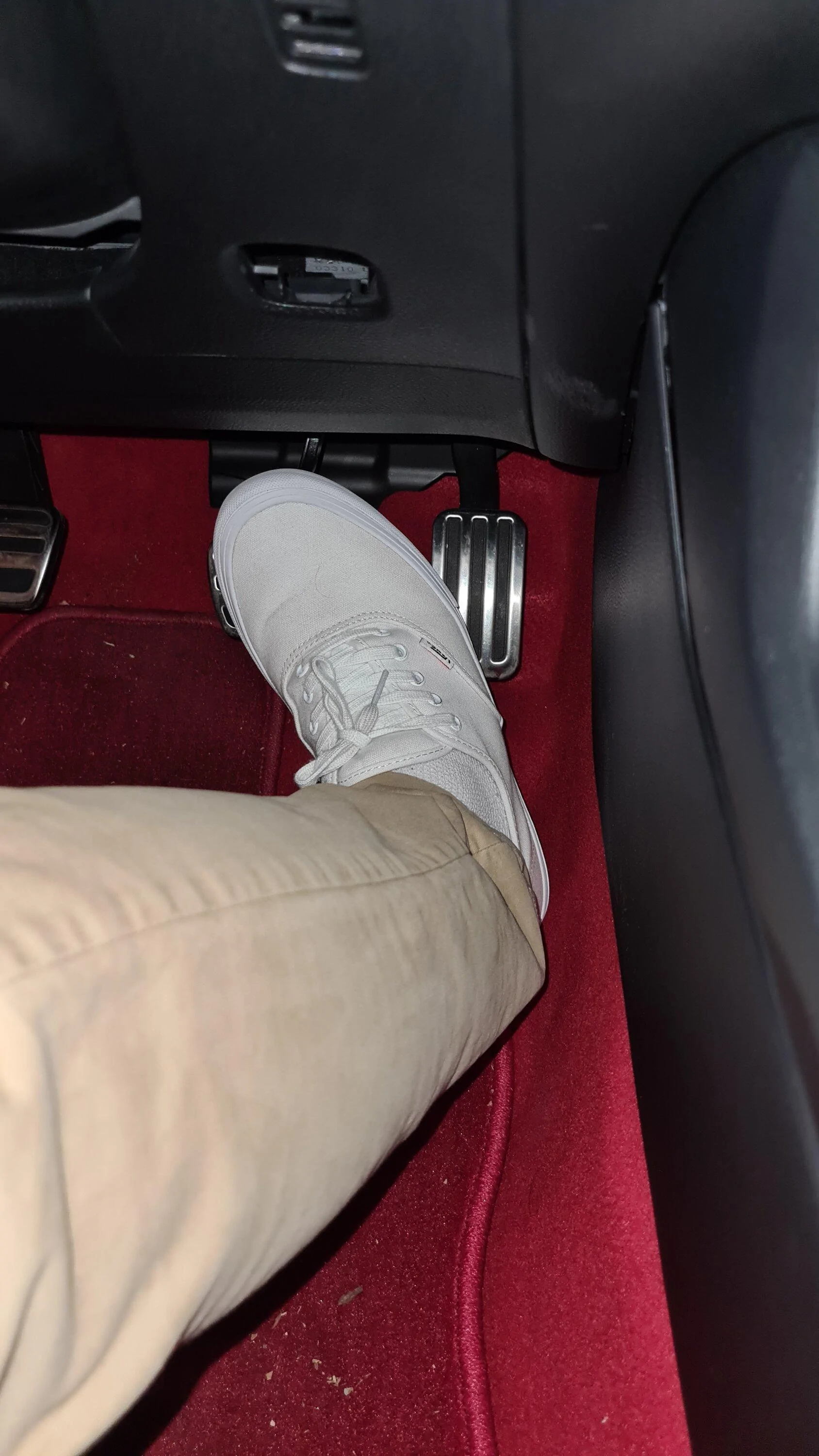 11th Gen Honda Civic How do yall heel toe? 20230920_185835