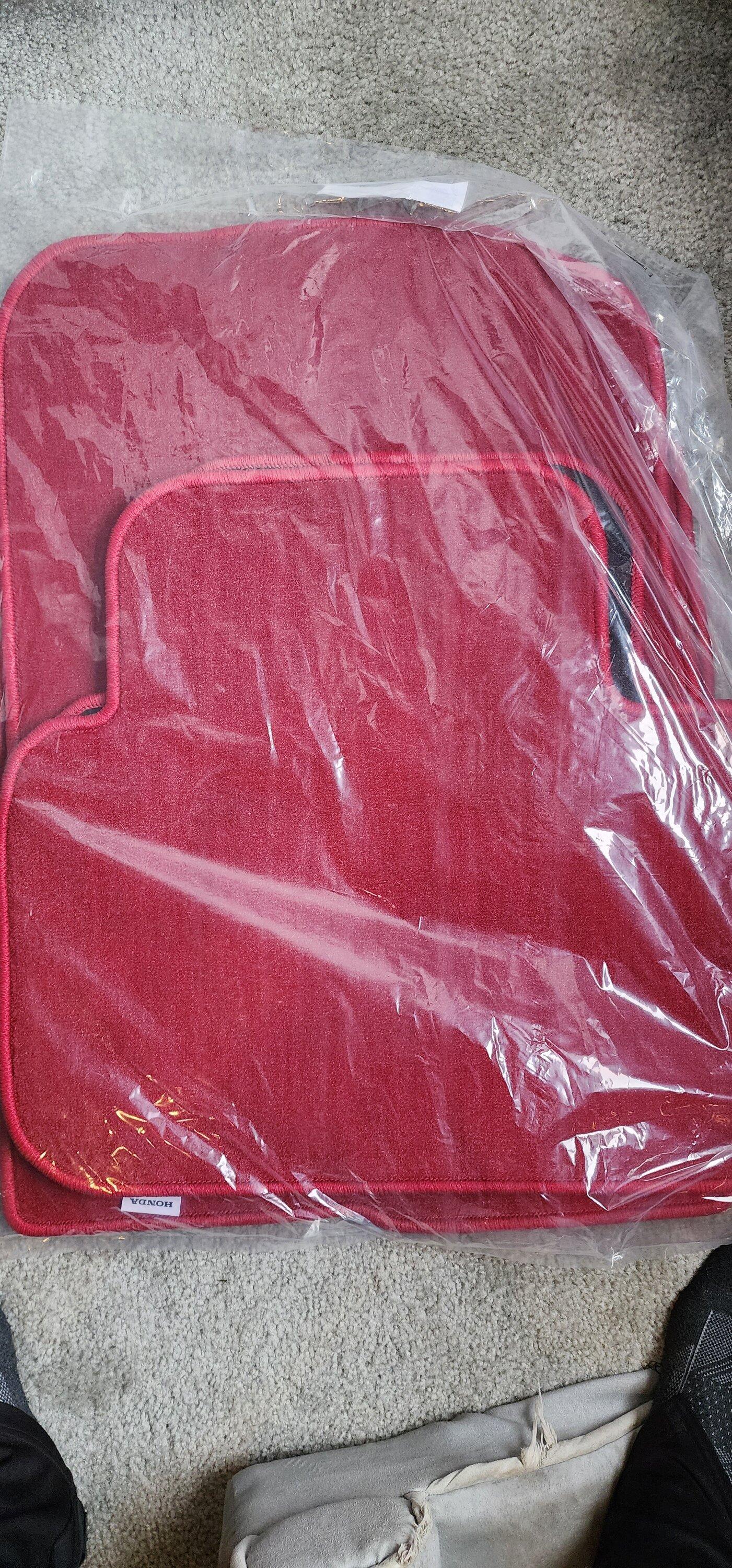 11th Gen Honda Civic Like New FL5 Type R Alcantara Steering Wheel, Stock Shift Knob, Floor Mats 20231203_113422