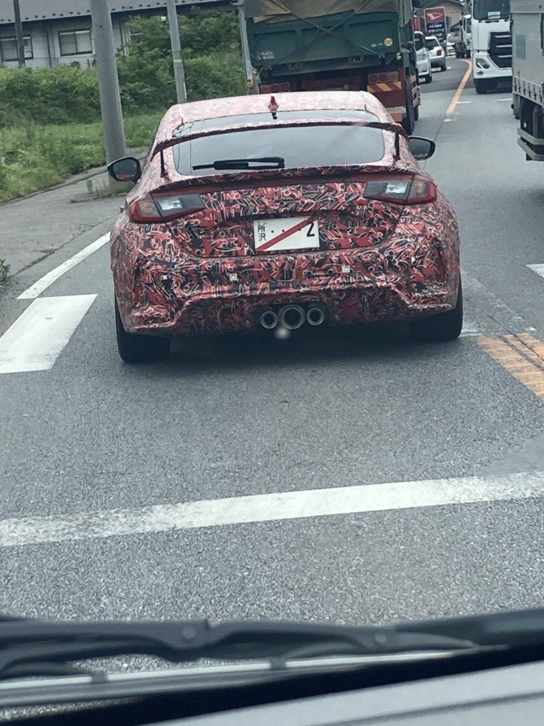 11th Gen Honda Civic 2023 Civic Type R Spied in Traffic 2023LEAK3