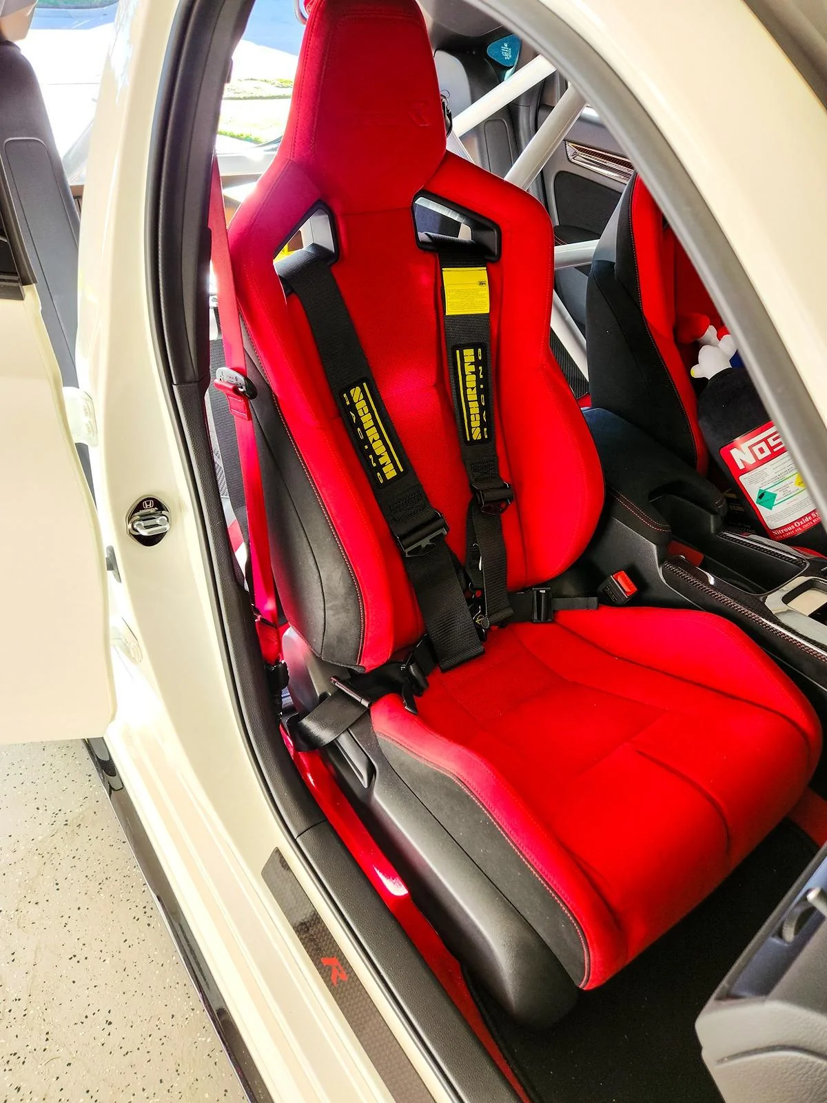 11th Gen Honda Civic Championship White FL5 #943 Build 20240411_183409