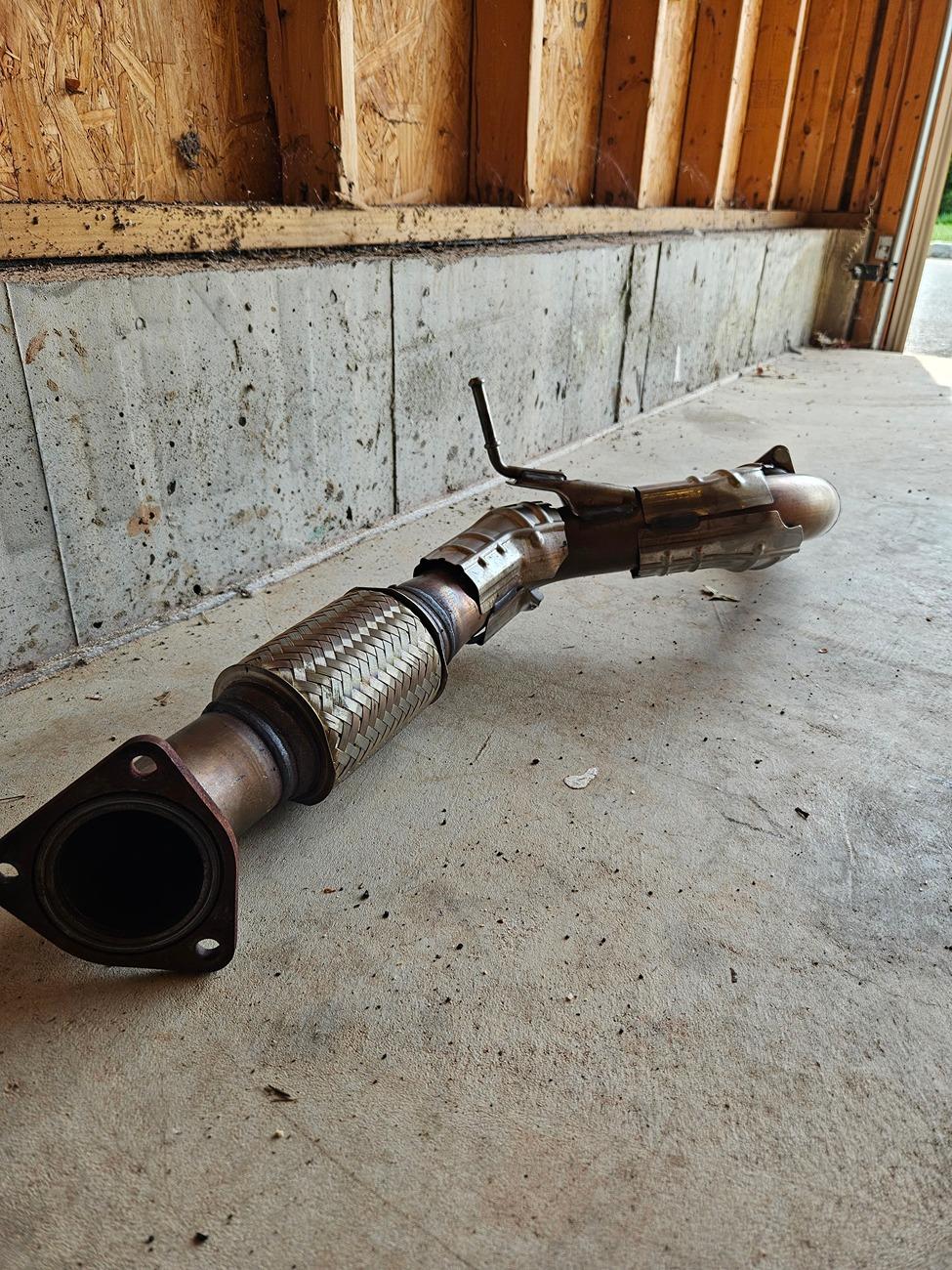 11th Gen Honda Civic Stock 2023 FL5 Exhaust System with Front Pipe 20240511_112909