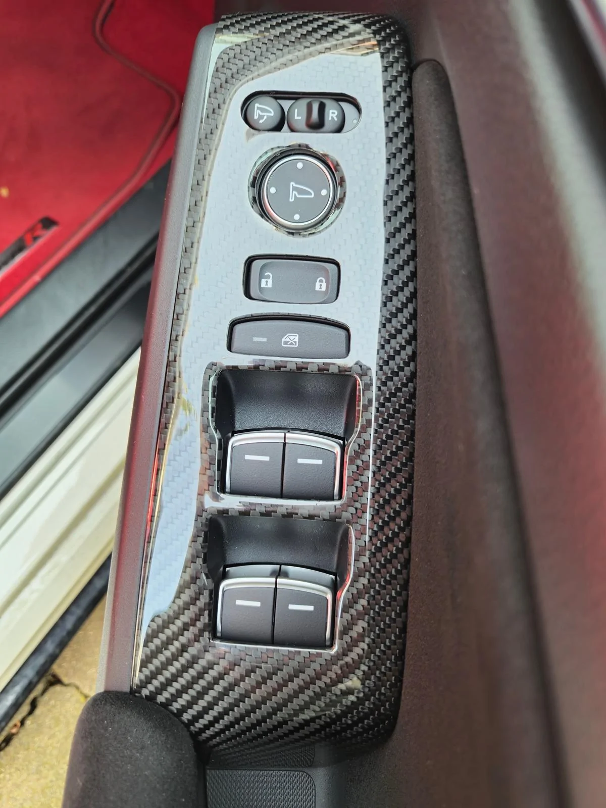 11th Gen Honda Civic Transforming my interior with some Carbon Fiber 😋 from CarbonMyRide 20240511_153100