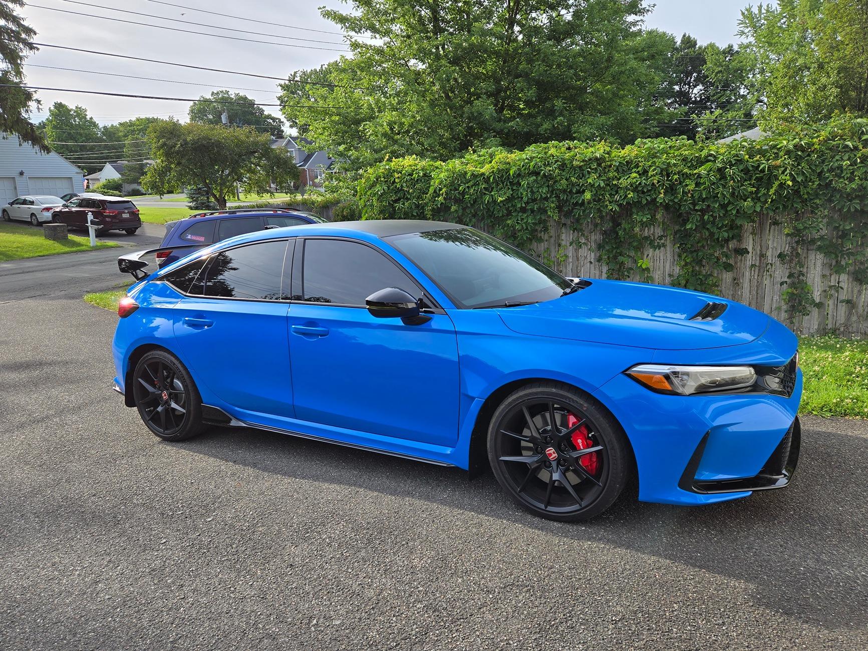 11th Gen Honda Civic Show your % of tint on your FL5 20240702_180458